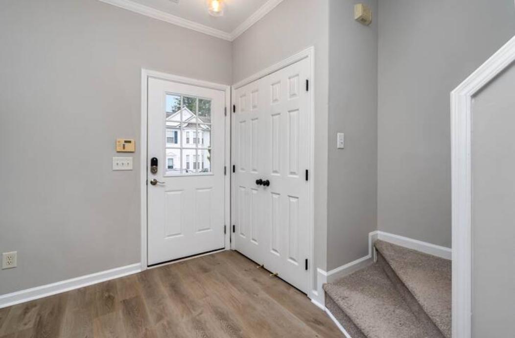 8512 Mount Valley