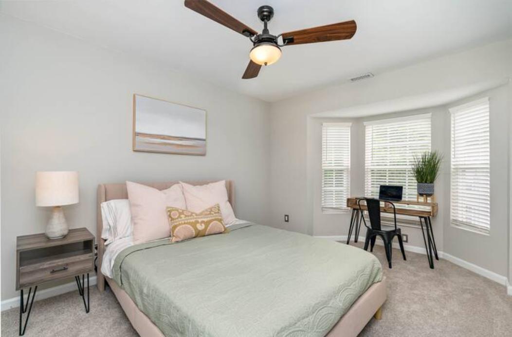 8512 Mount Valley