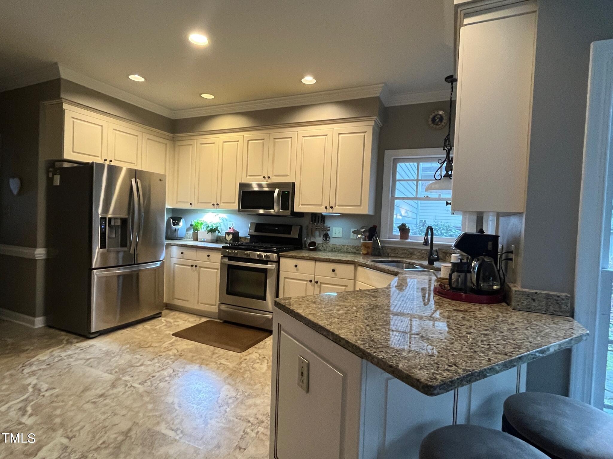 104 Drysdale Court
