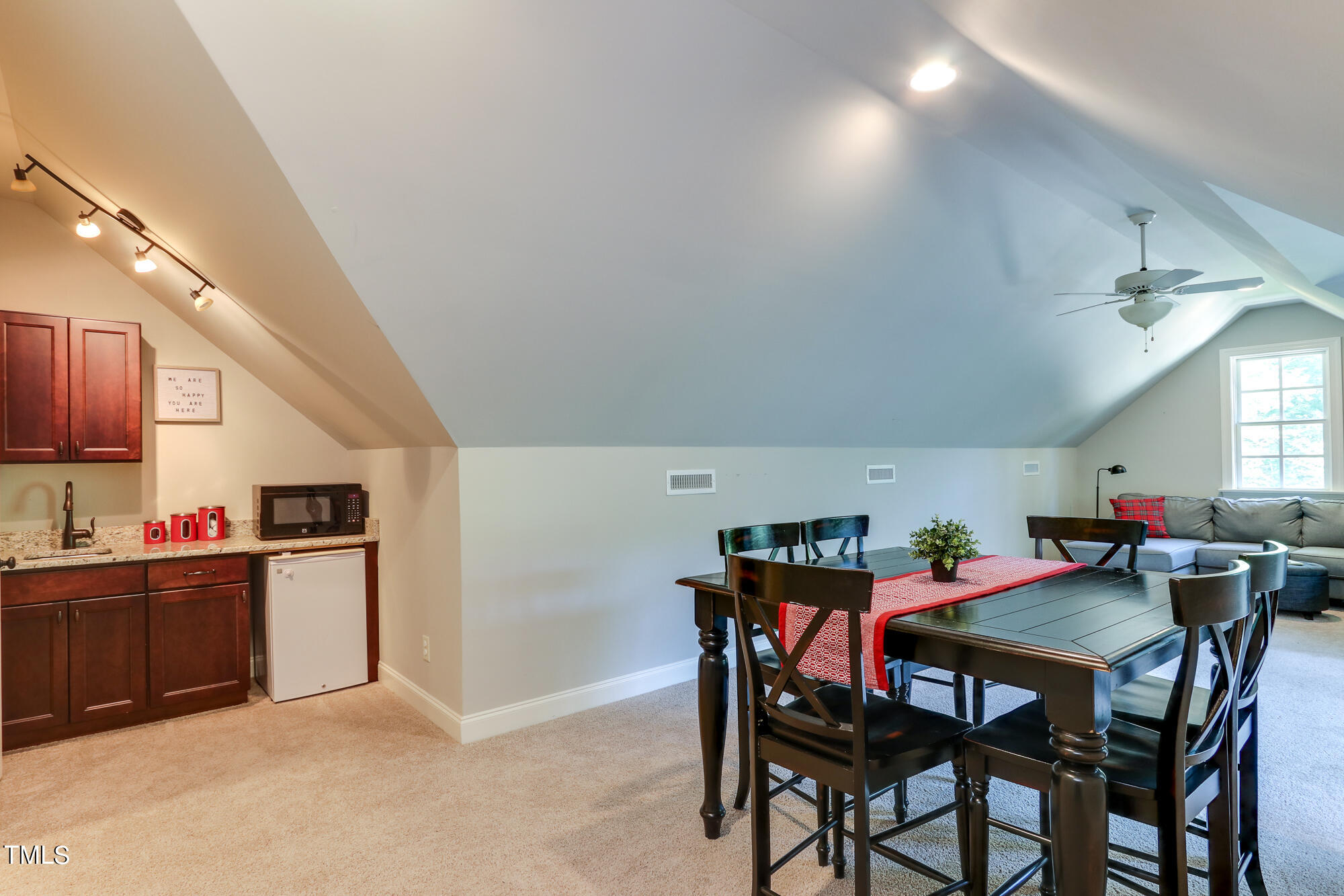 6909 Bartons Bend Way