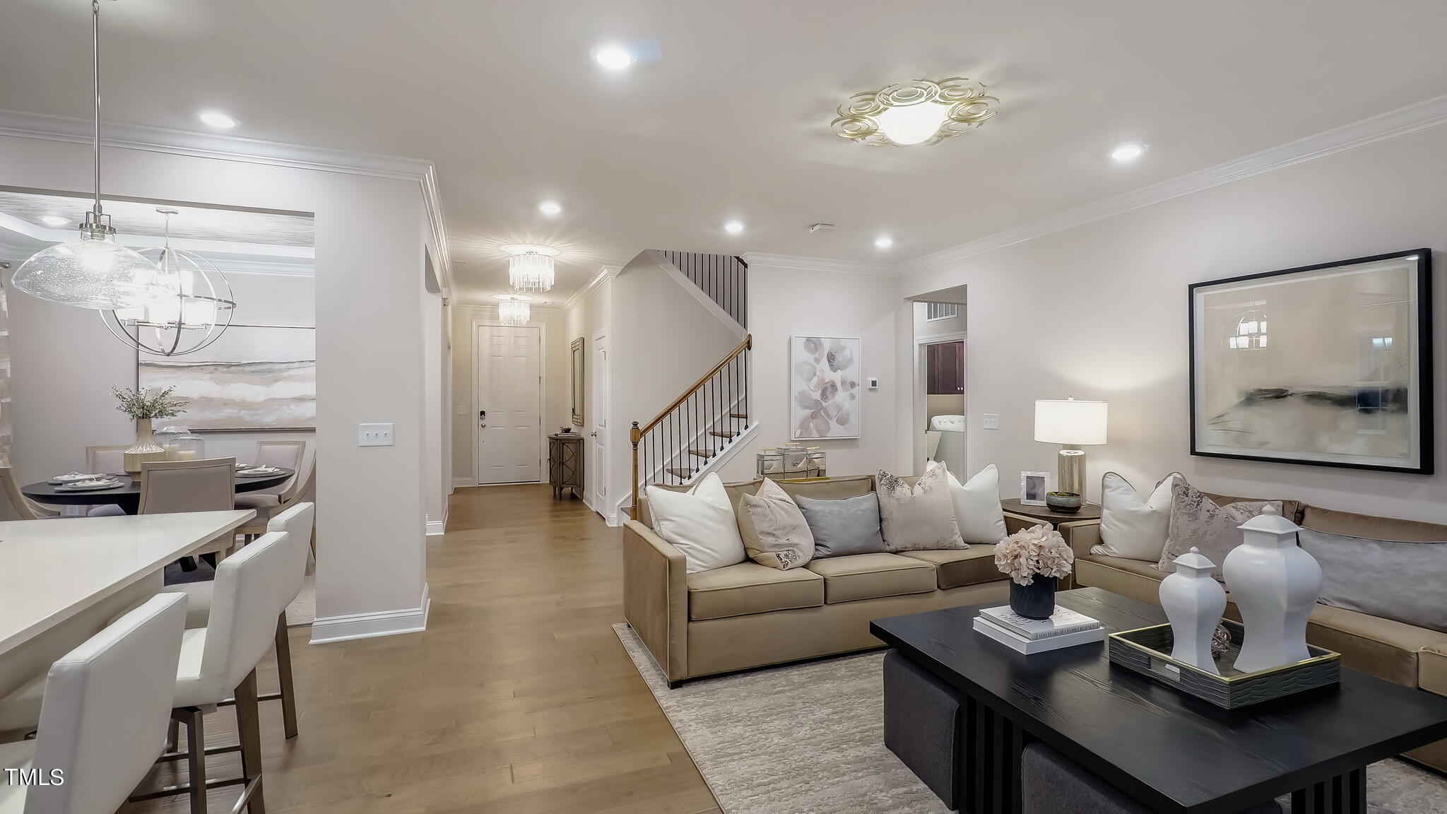 2209 Birdhouse Lane