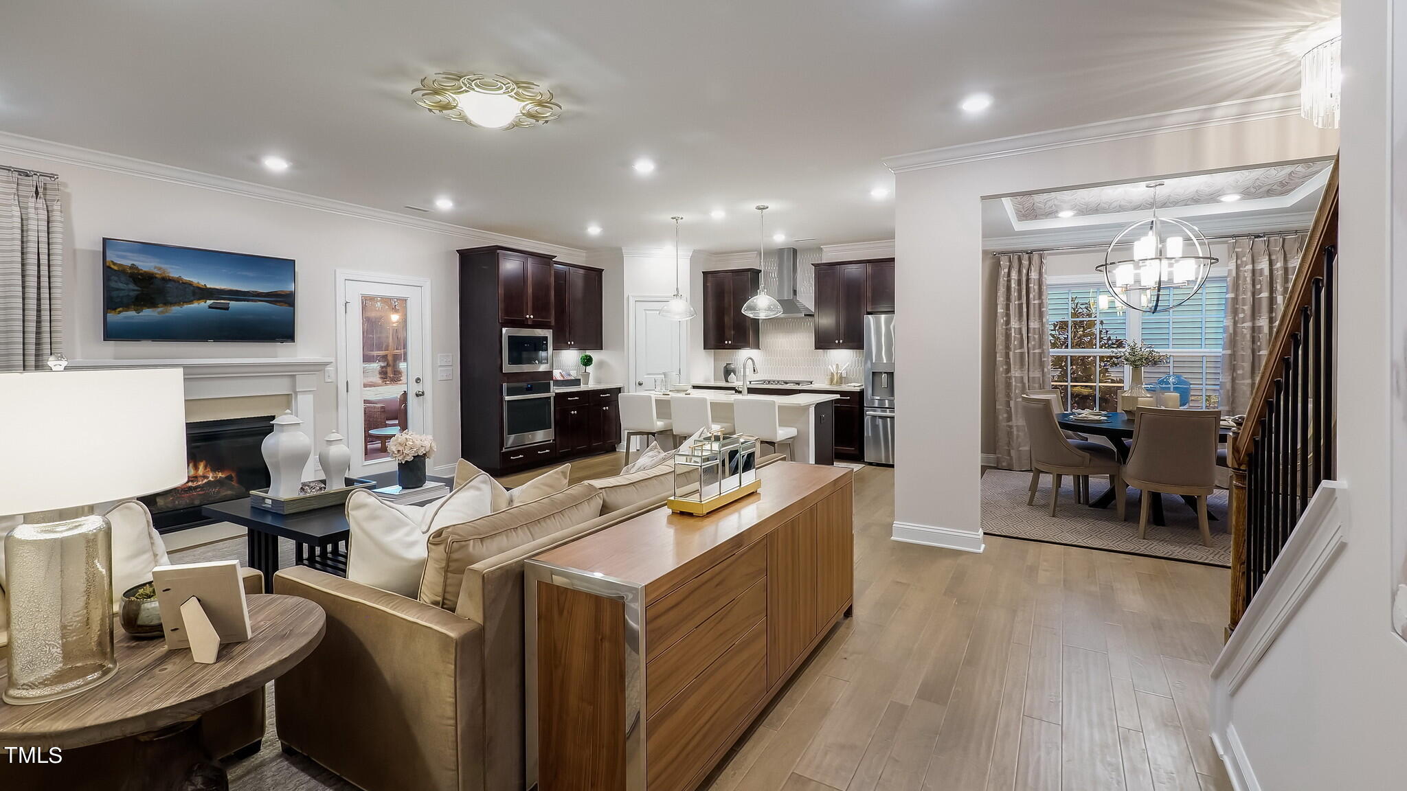2209 Birdhouse Lane