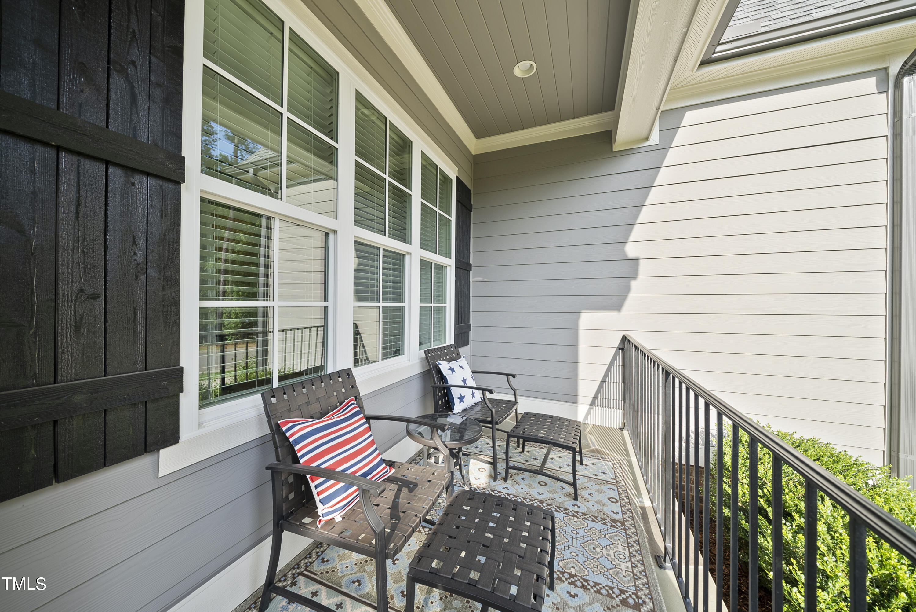 2995 Mills Lake Wynd