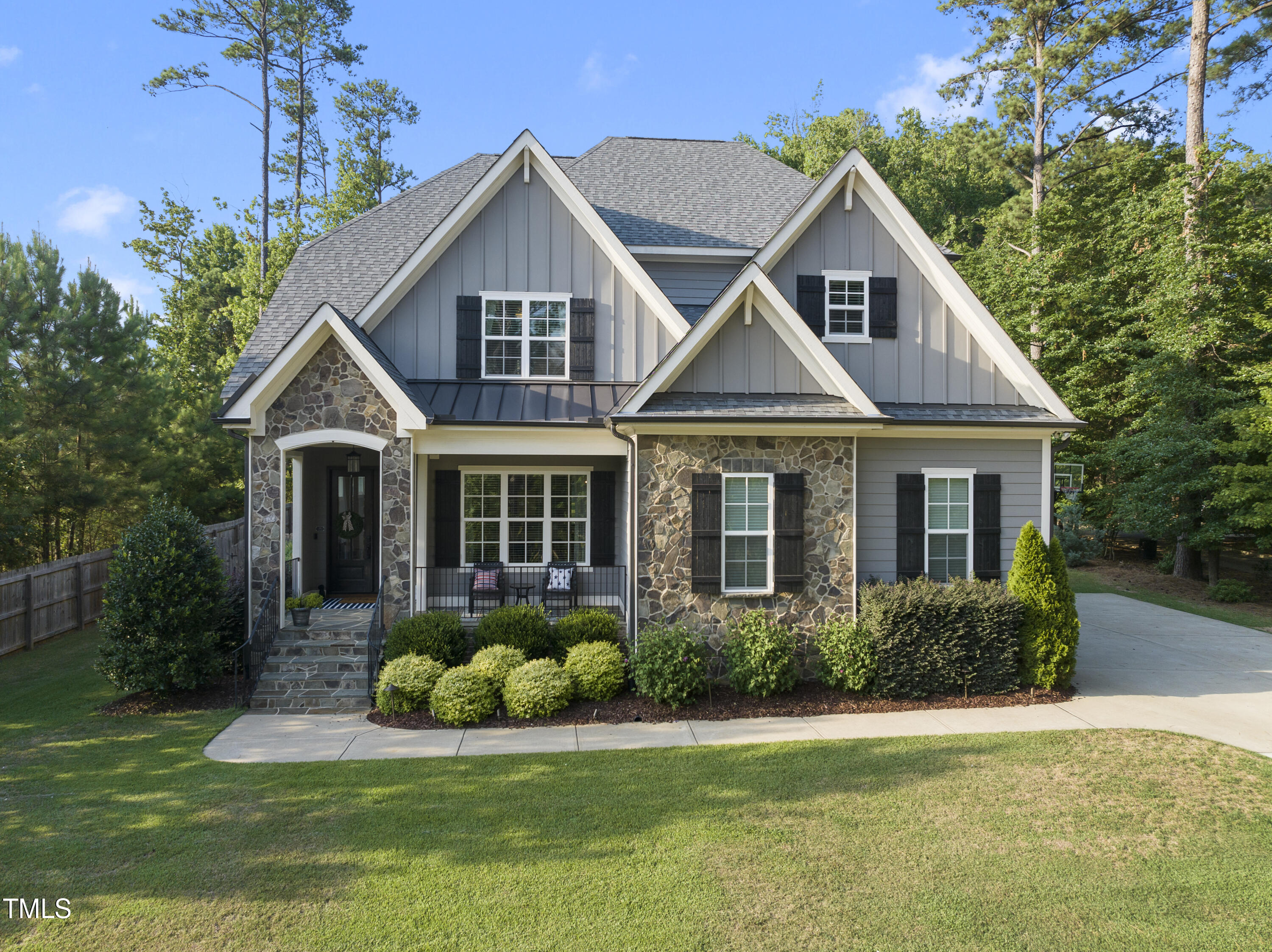 2995 Mills Lake Wynd