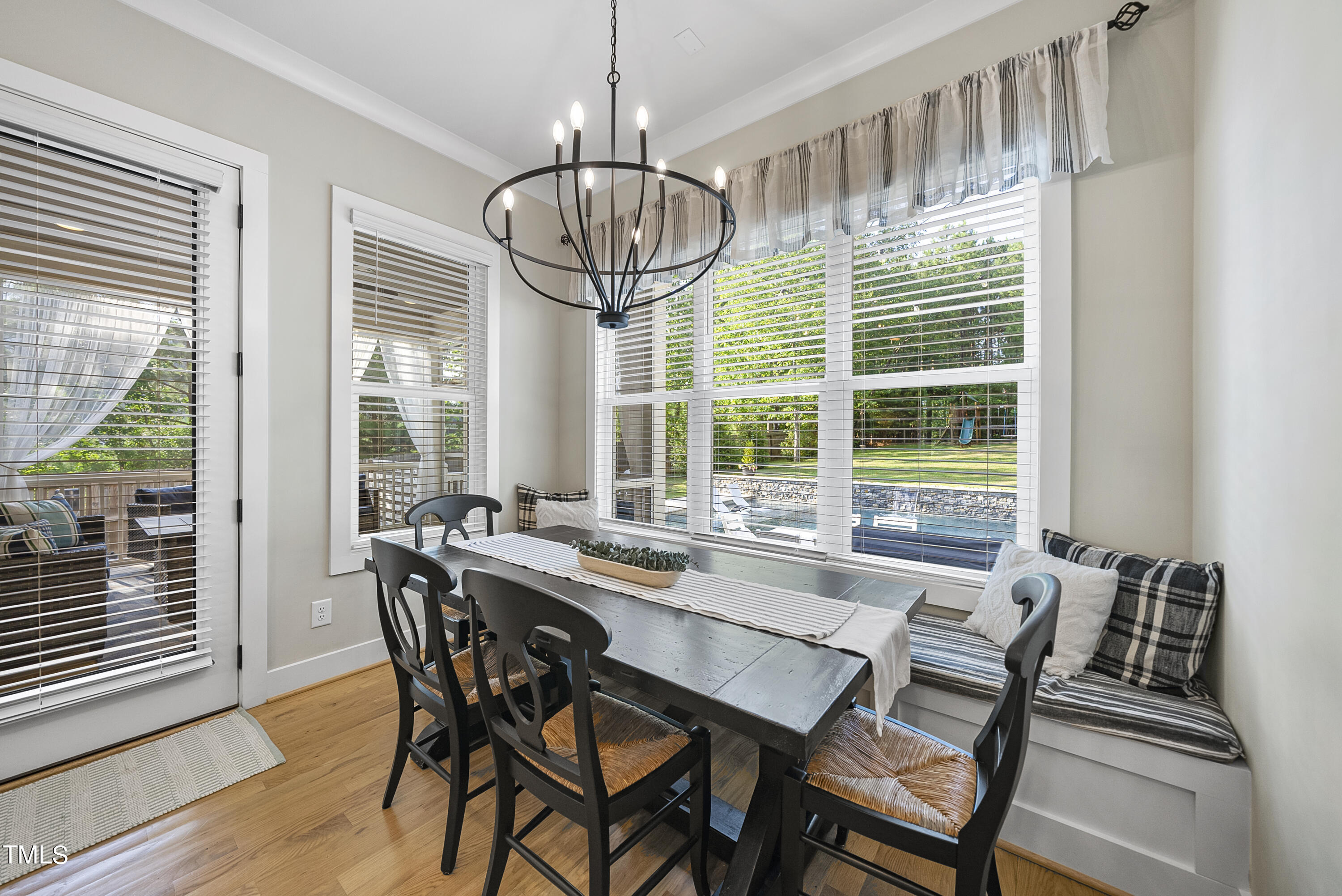 2995 Mills Lake Wynd