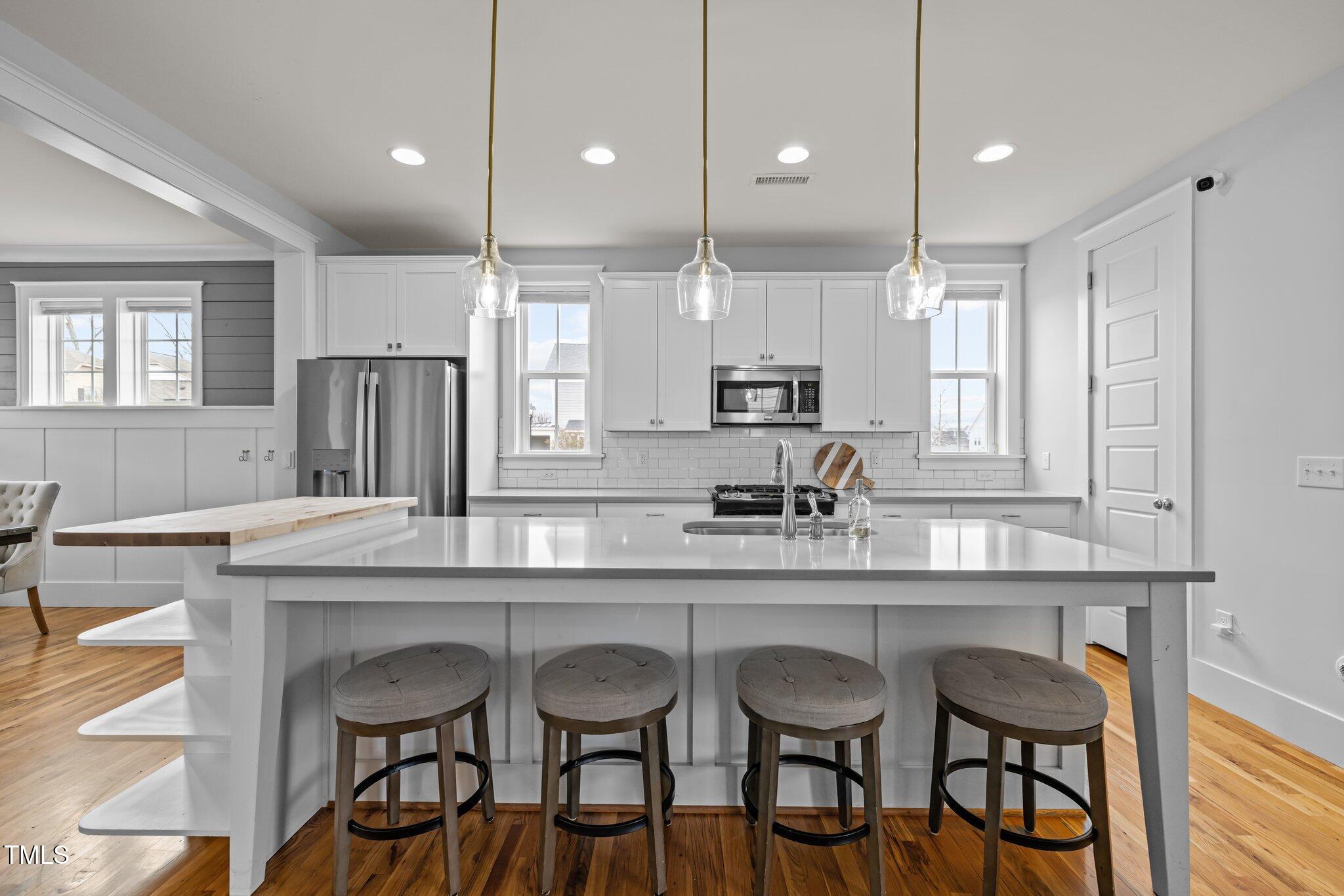 215 Ellsworth Manor Drive