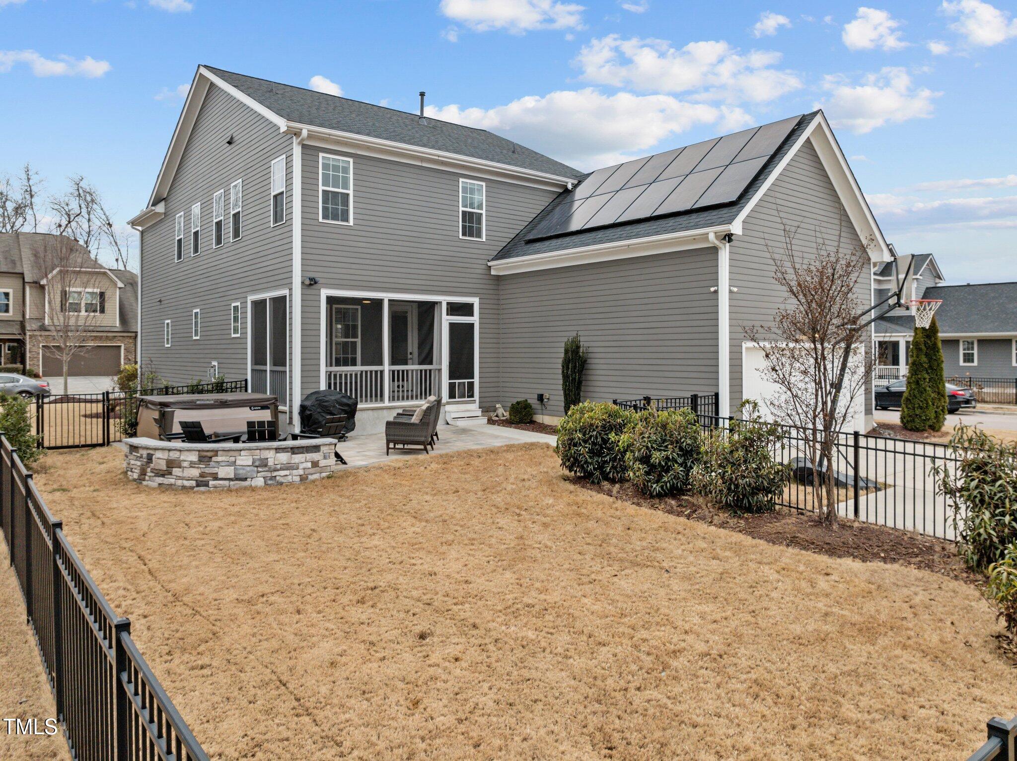 215 Ellsworth Manor Drive