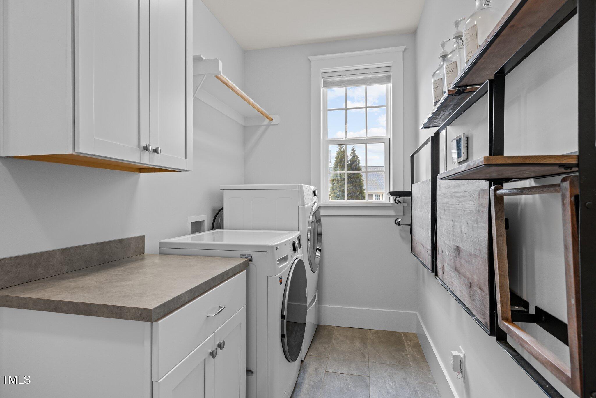 215 Ellsworth Manor Drive