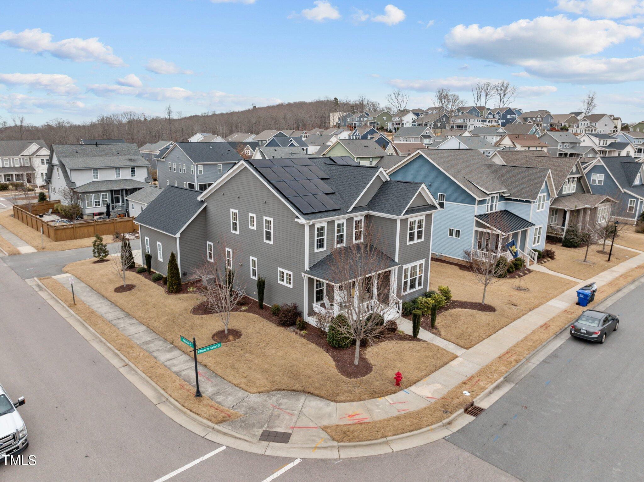 215 Ellsworth Manor Drive