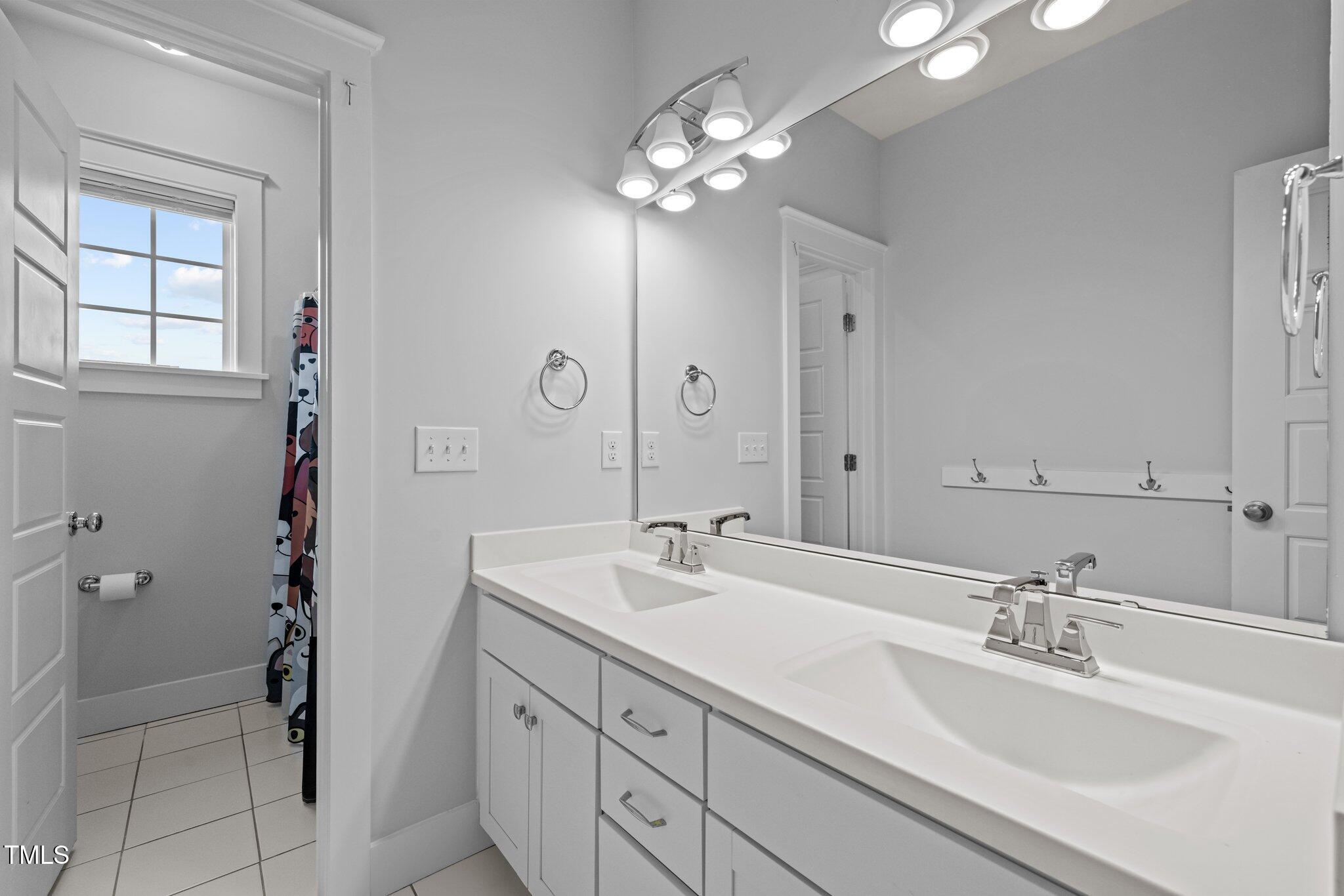 215 Ellsworth Manor Drive