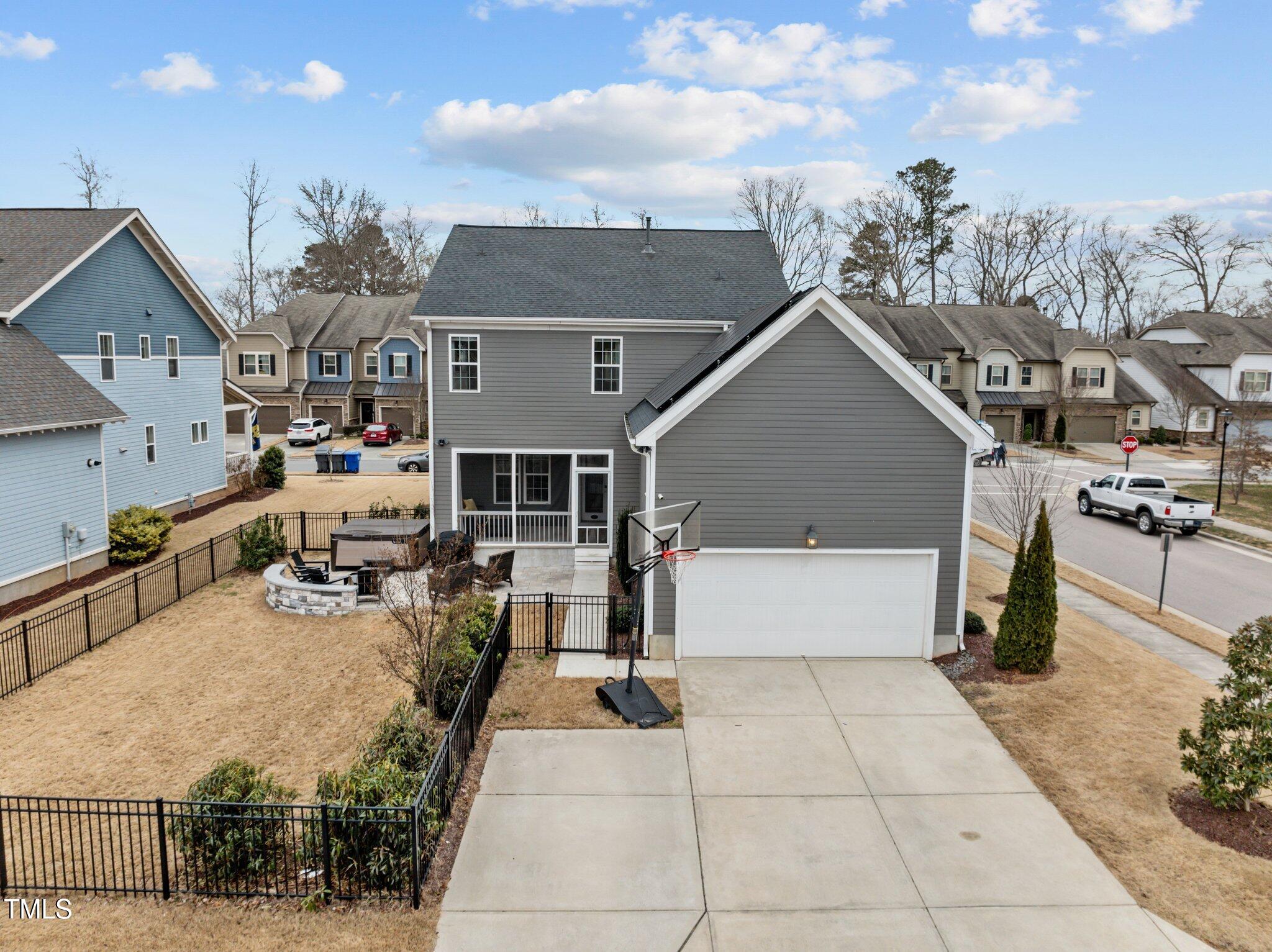 215 Ellsworth Manor Drive