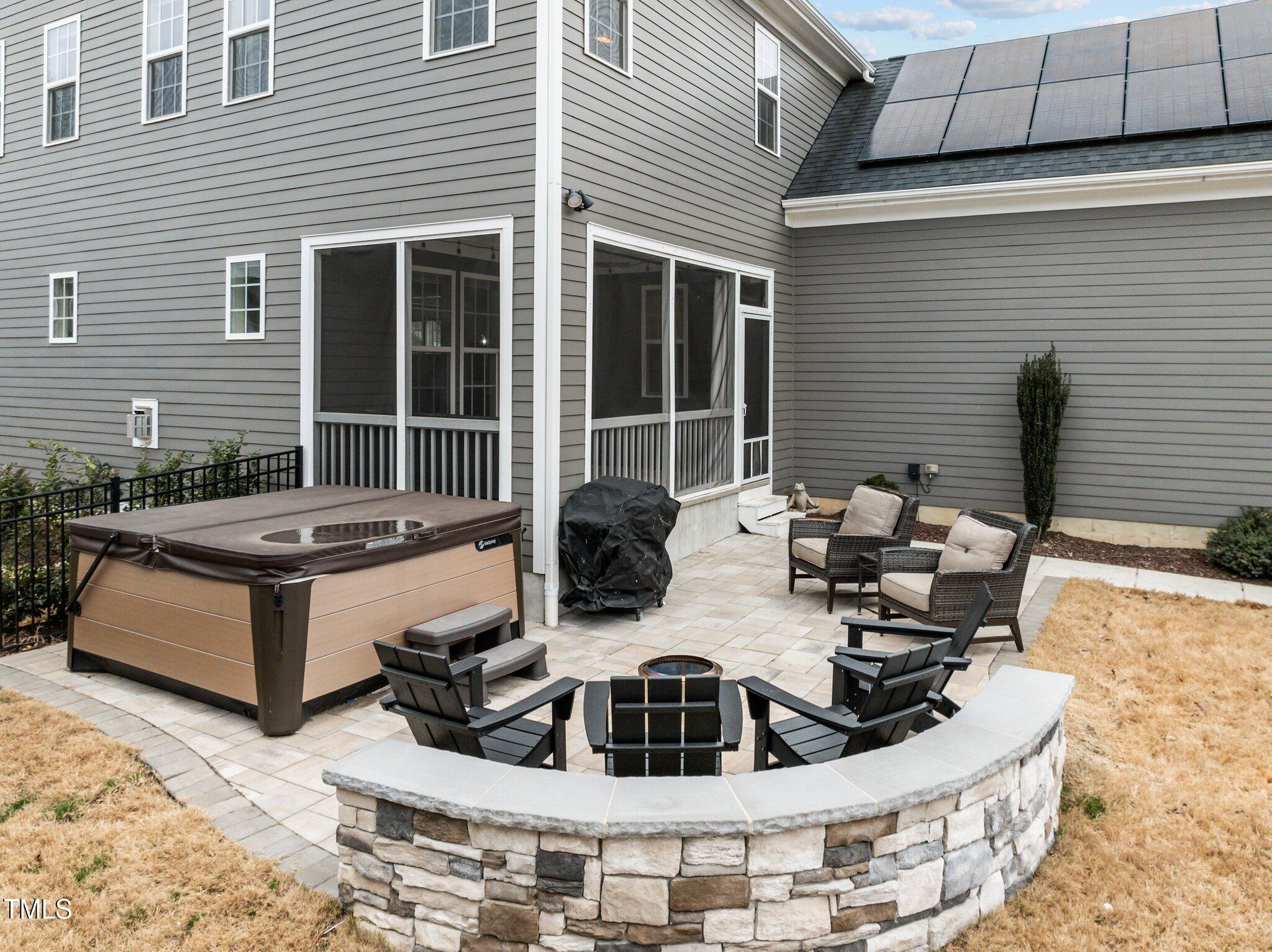 215 Ellsworth Manor Drive