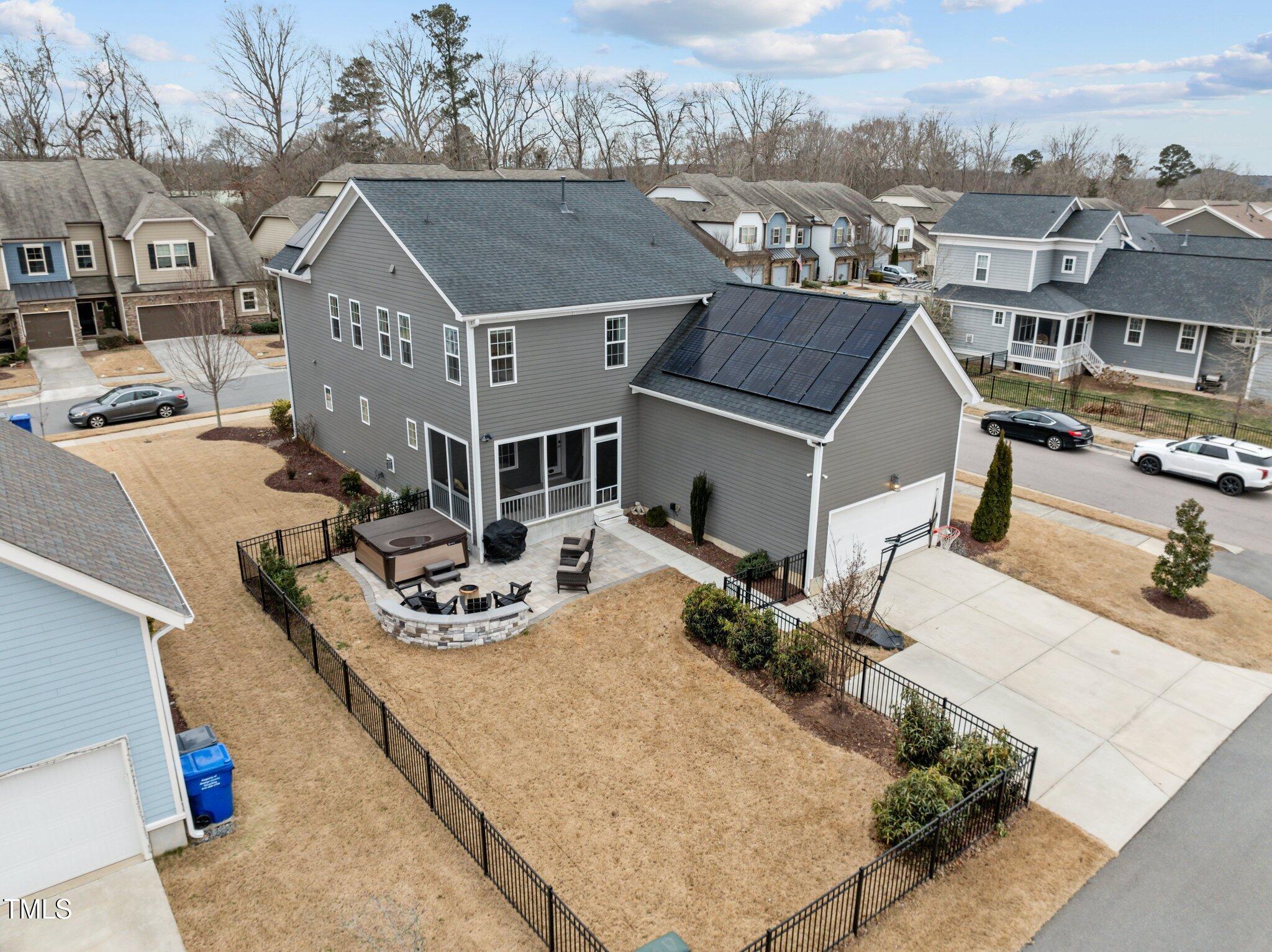 215 Ellsworth Manor Drive