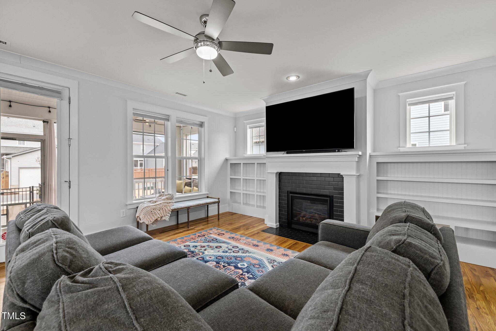 215 Ellsworth Manor Drive