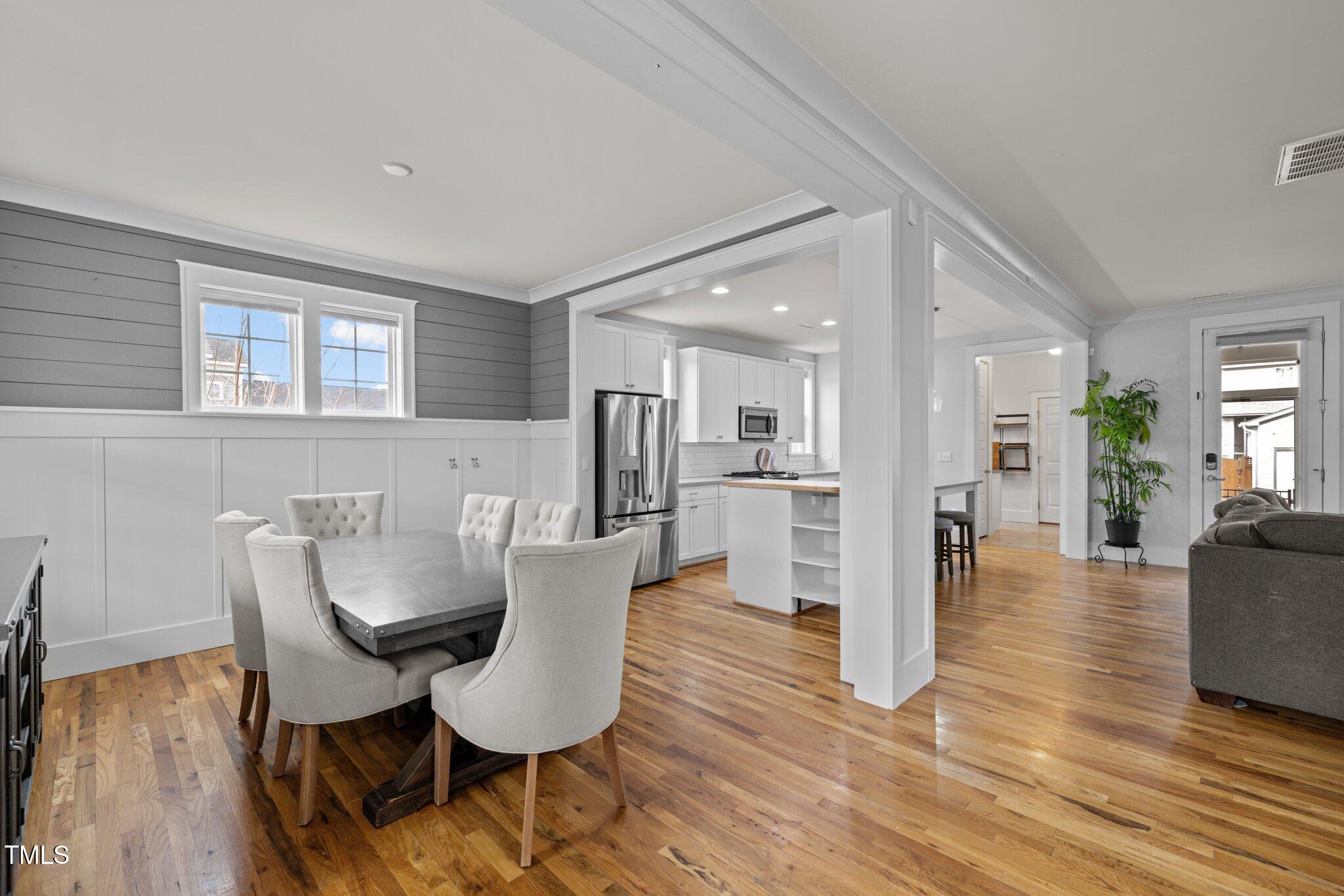 215 Ellsworth Manor Drive