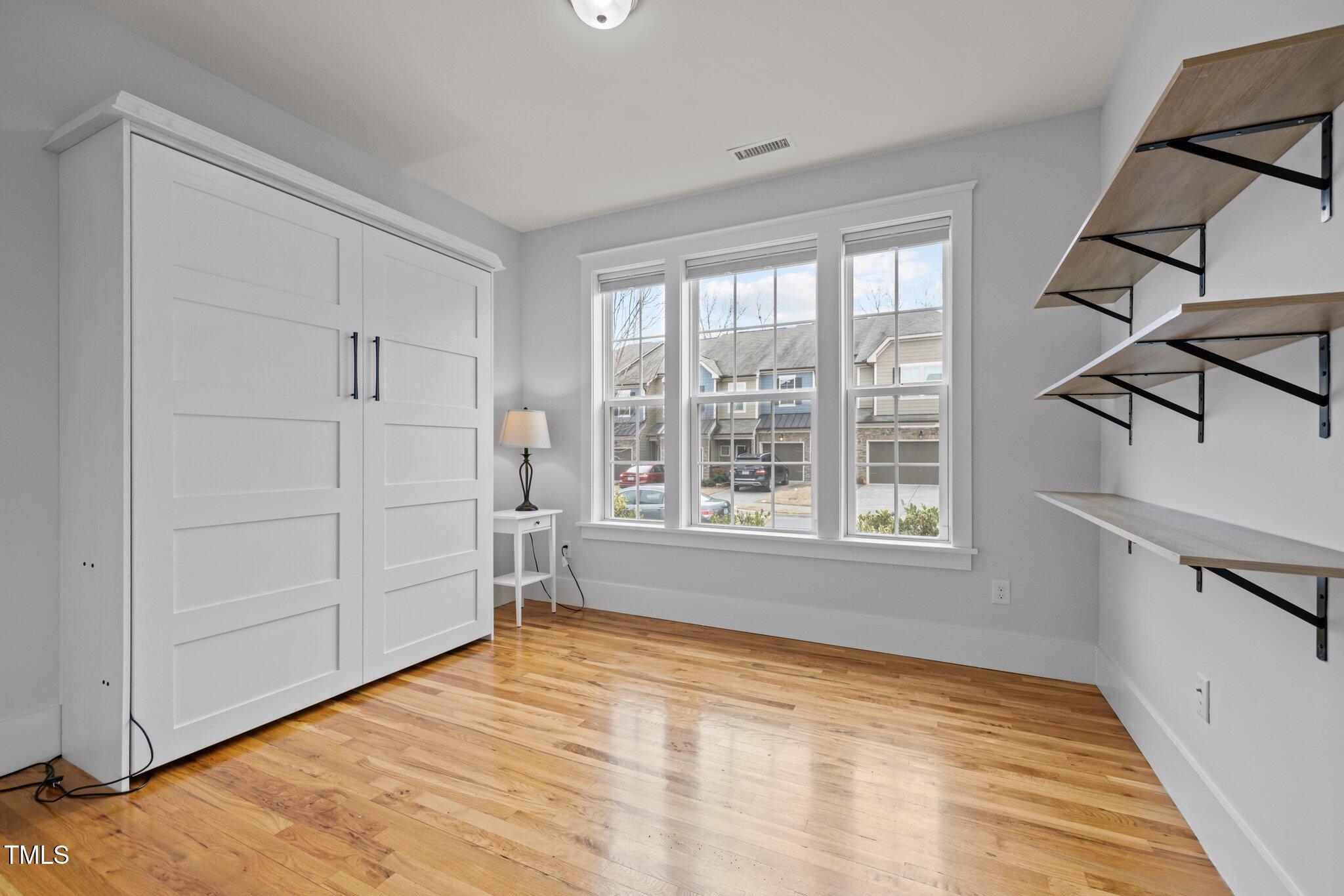 215 Ellsworth Manor Drive