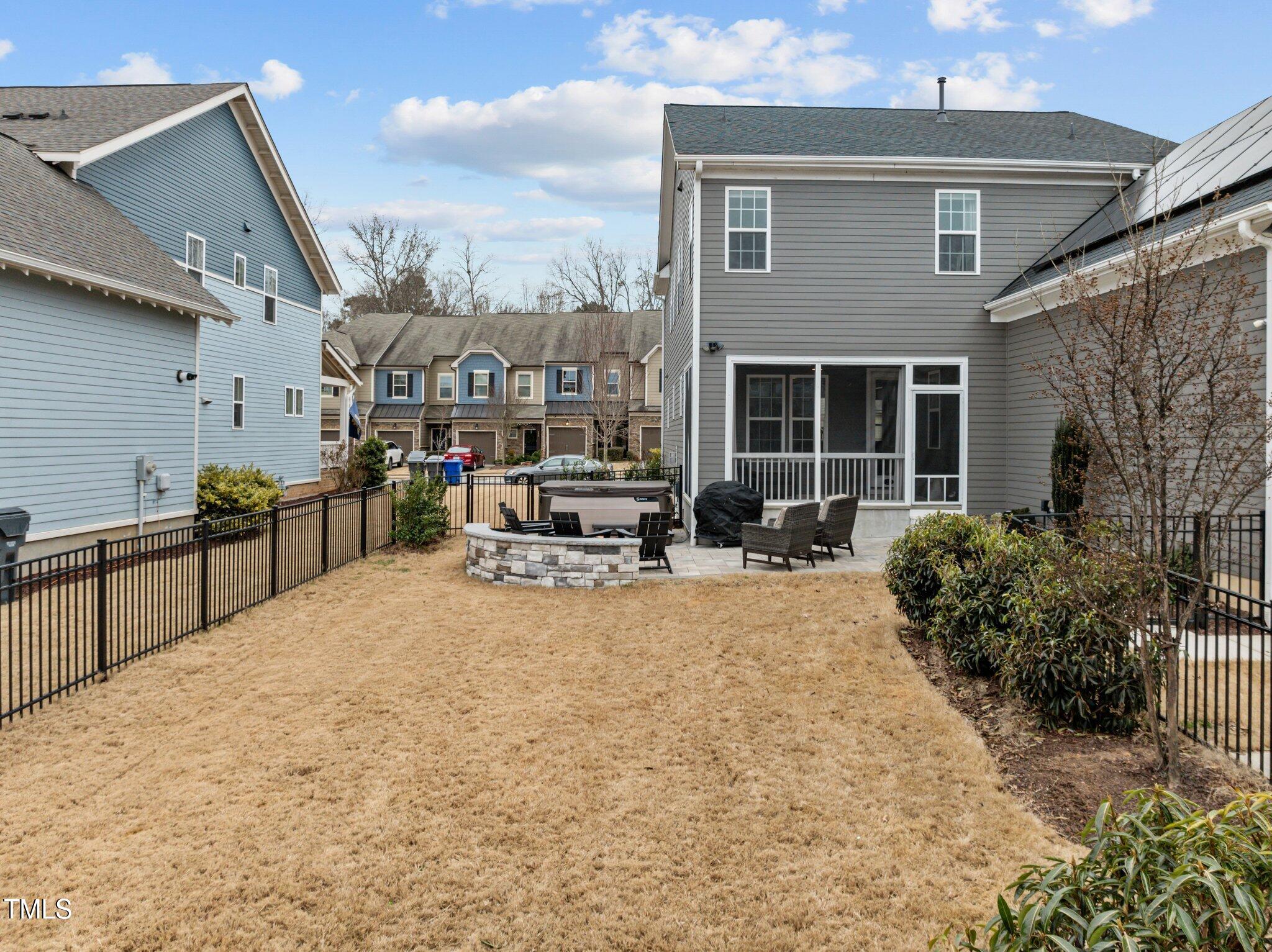 215 Ellsworth Manor Drive