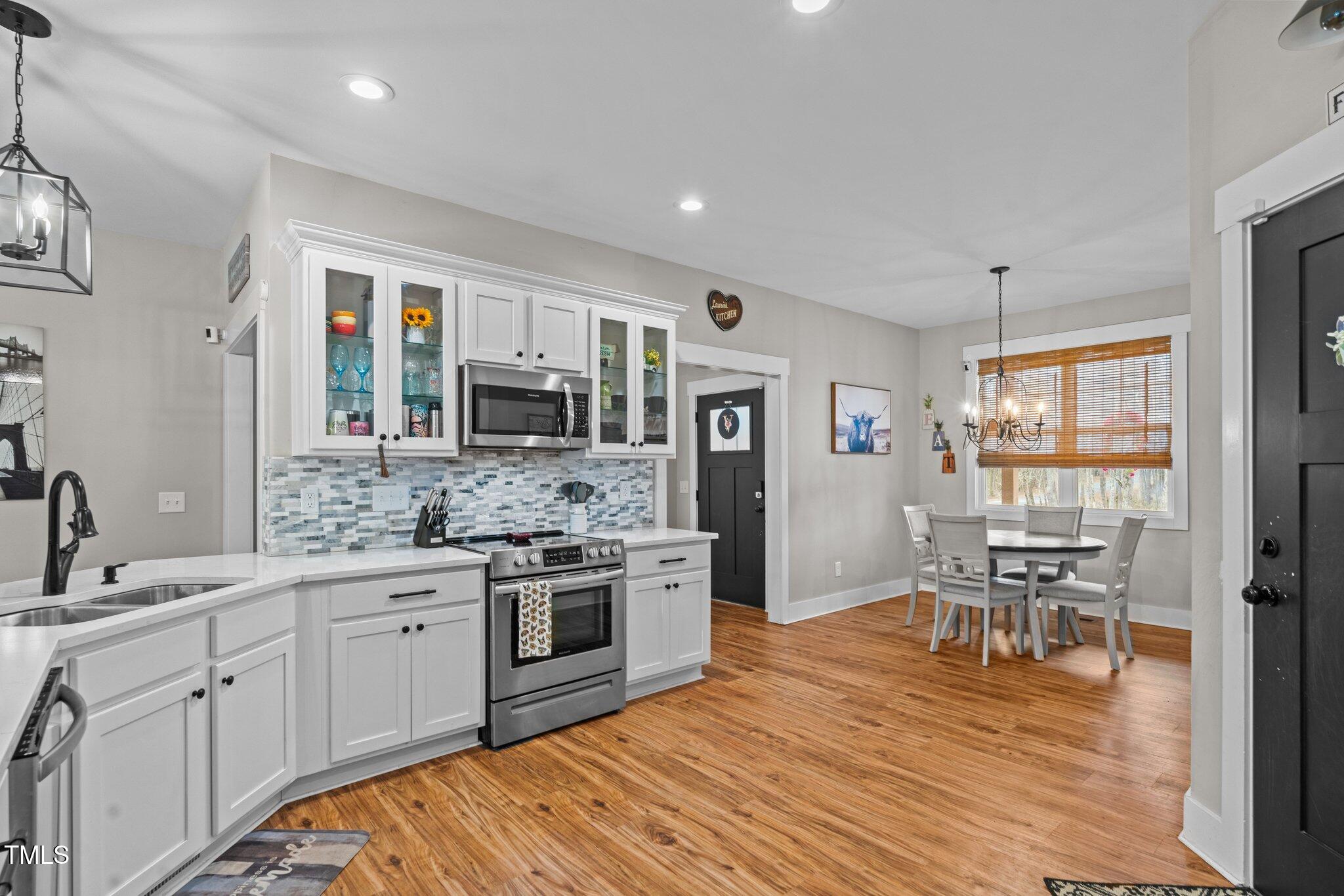 2690 Meadow View Lane