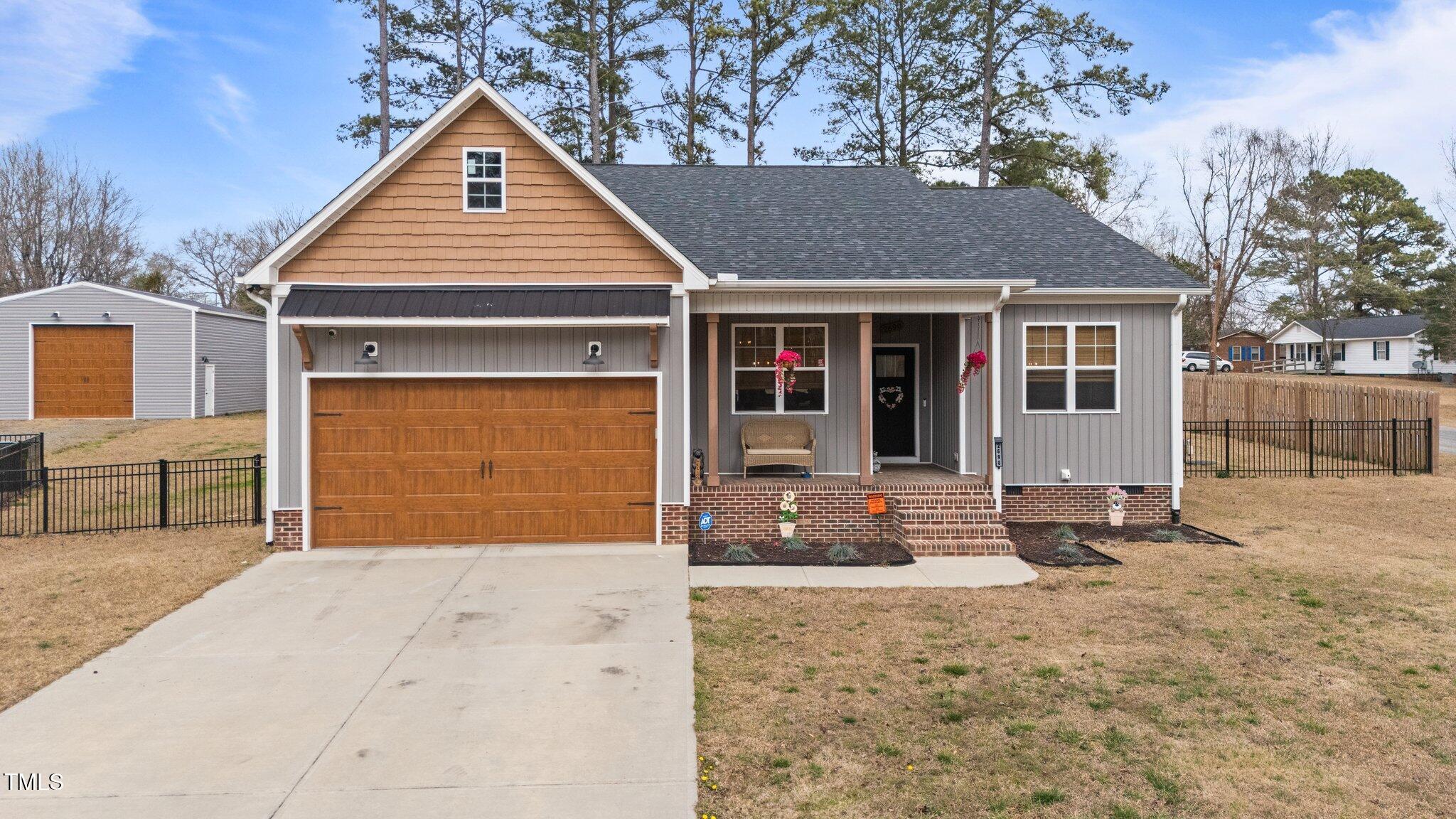 2690 Meadow View Lane