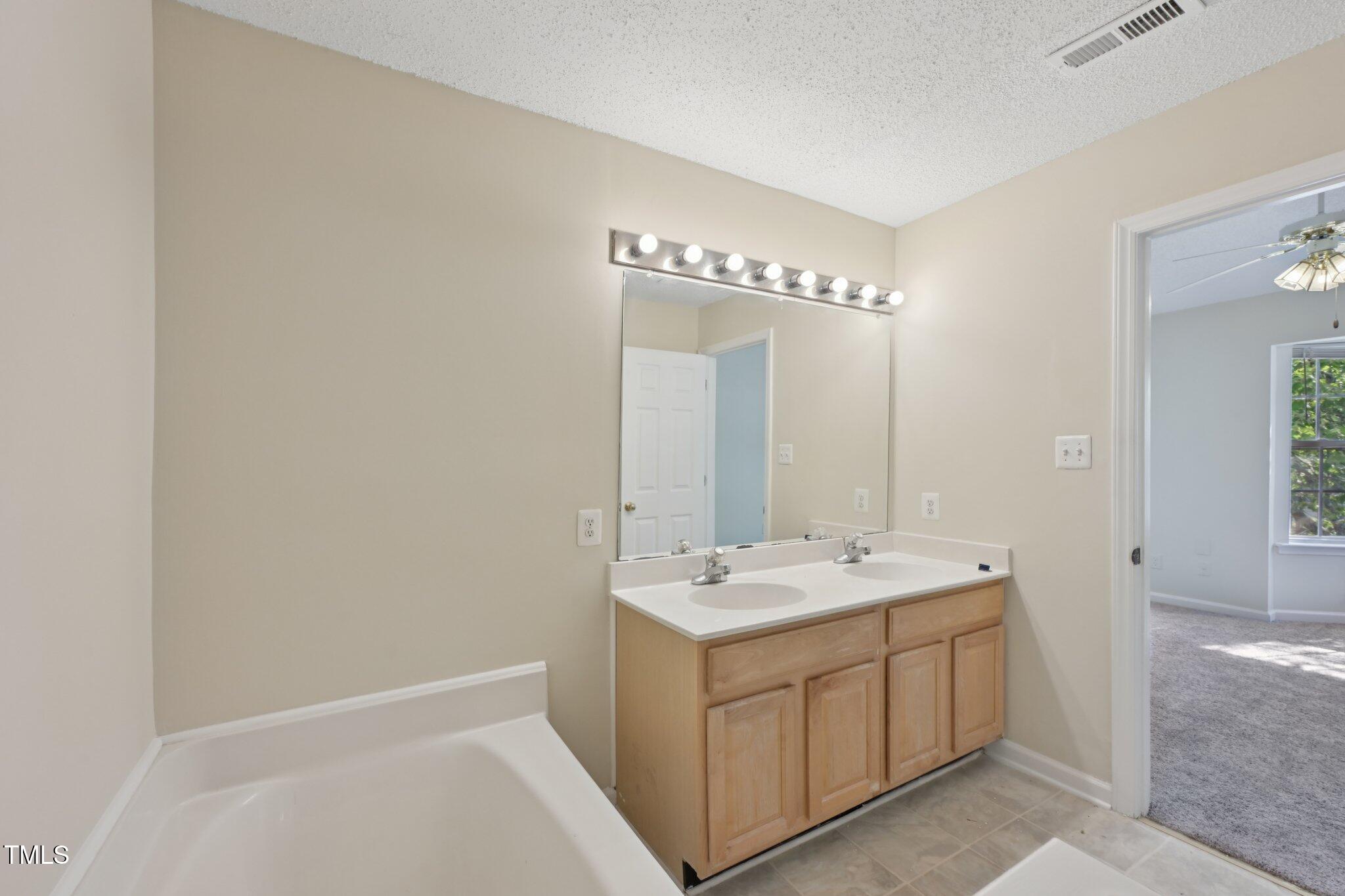 1031 Lake Moraine Place