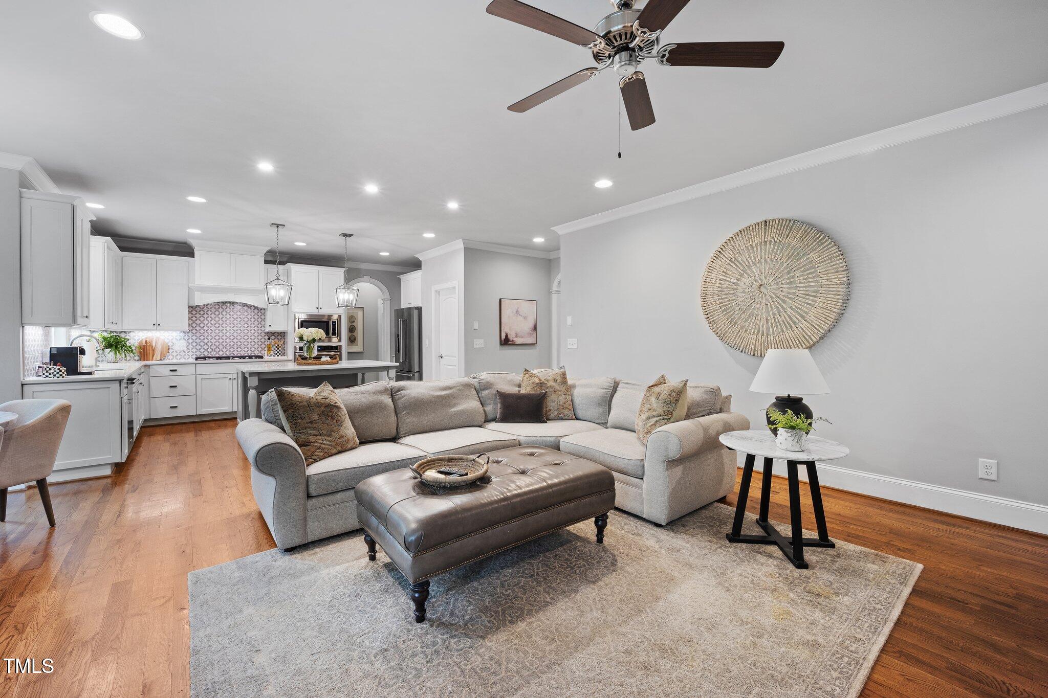 2083 Amalfi Place
