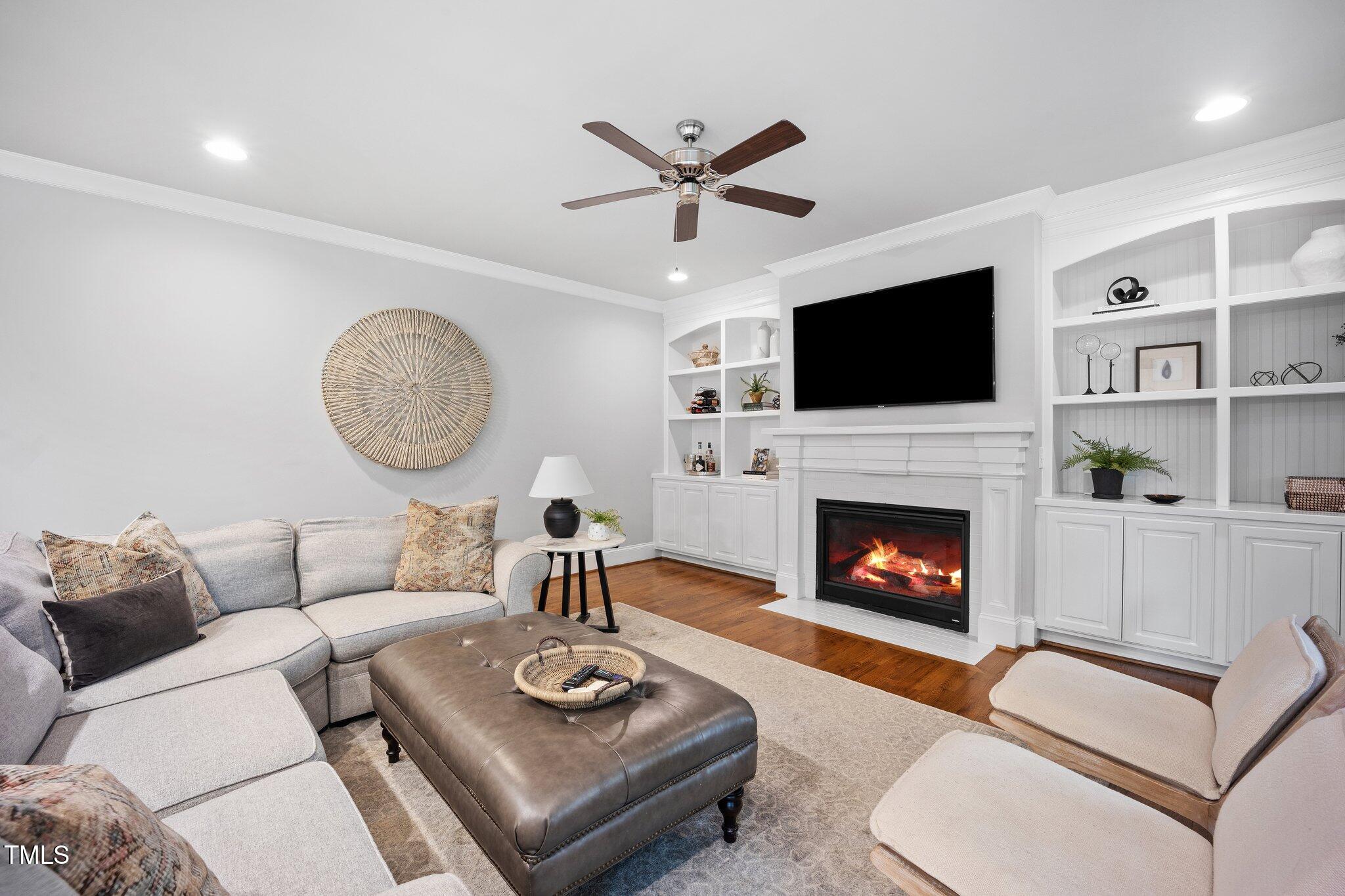 2083 Amalfi Place