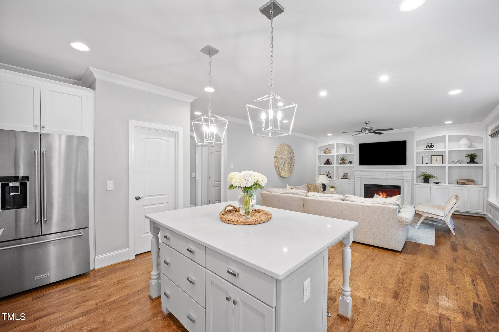2083 Amalfi Place