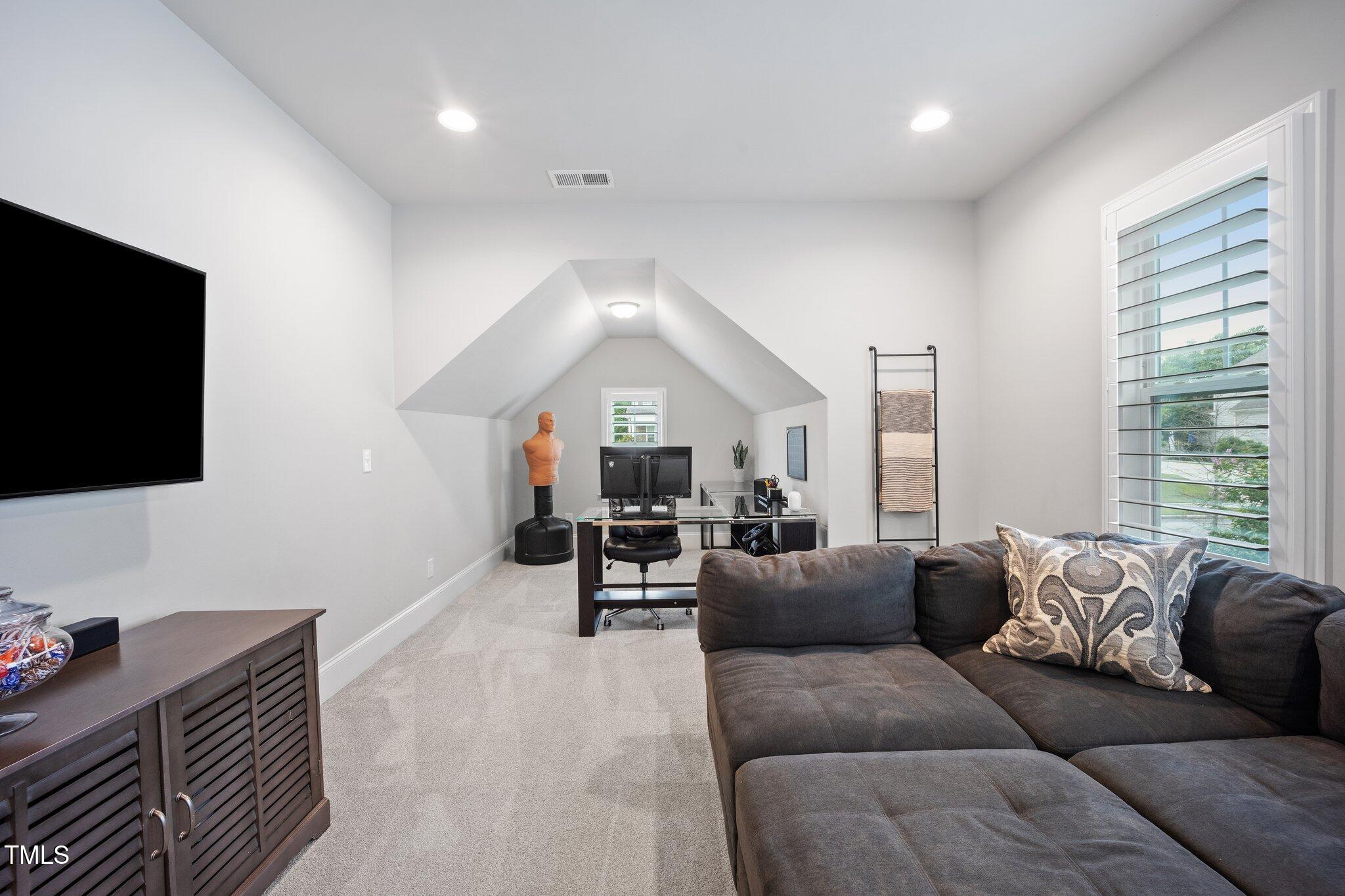2083 Amalfi Place