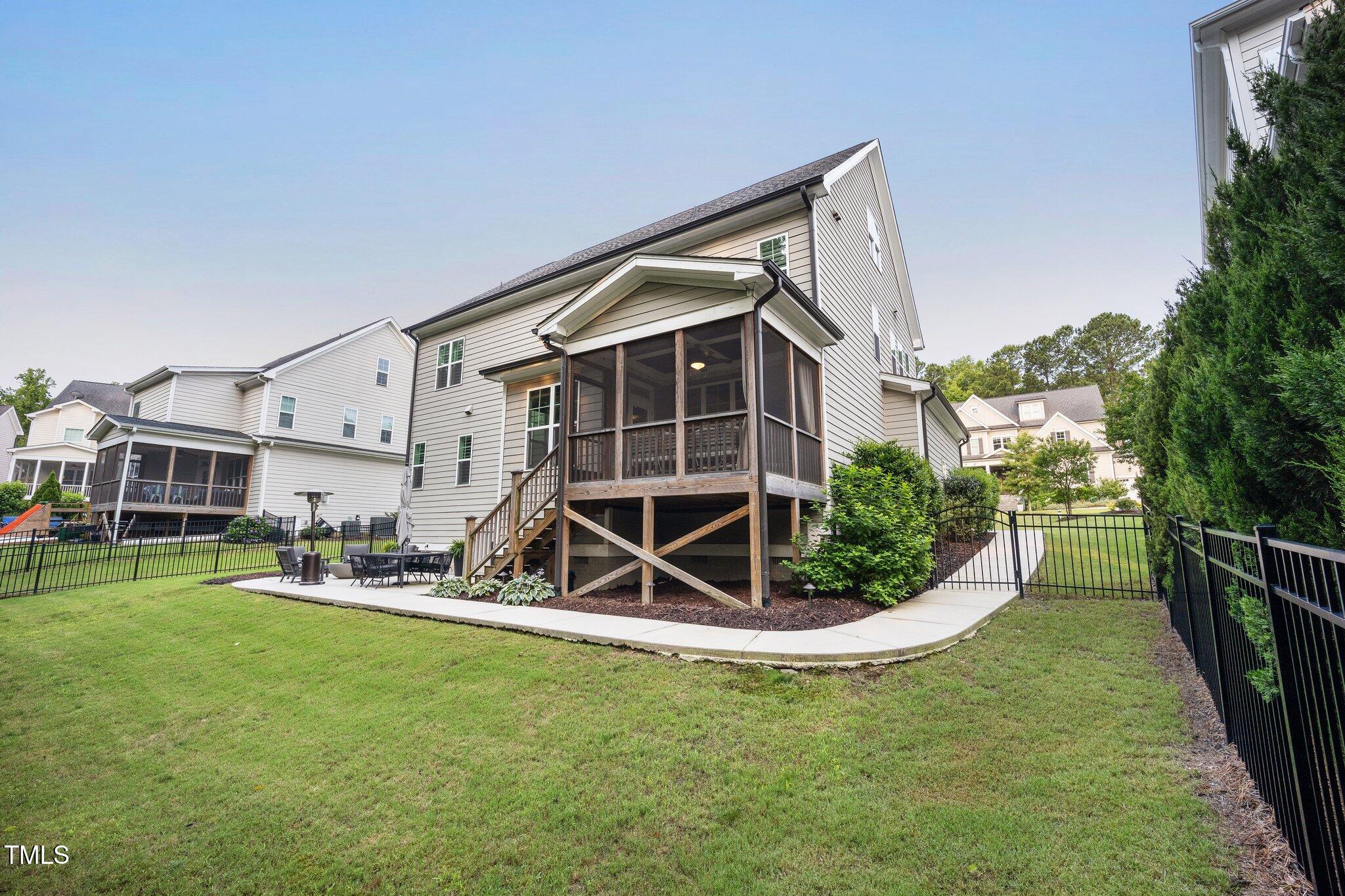 2083 Amalfi Place
