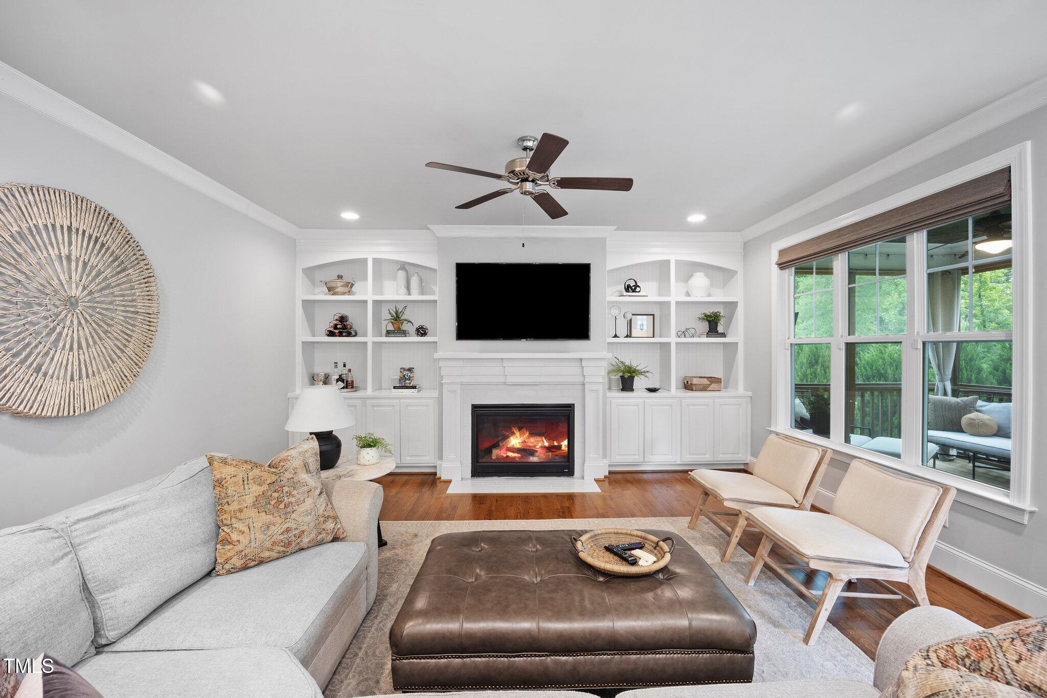 2083 Amalfi Place