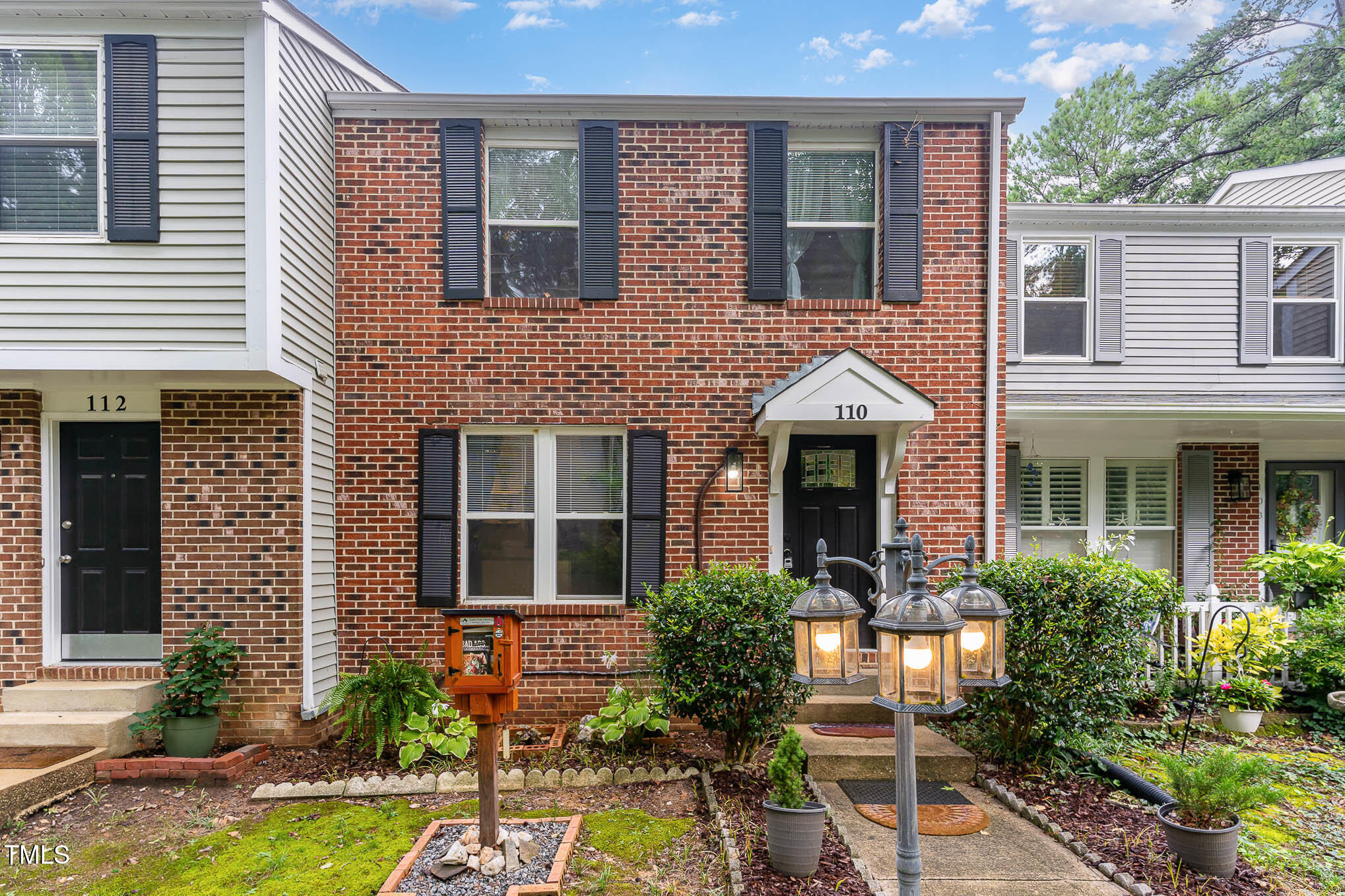 110 Taylors Pond Drive