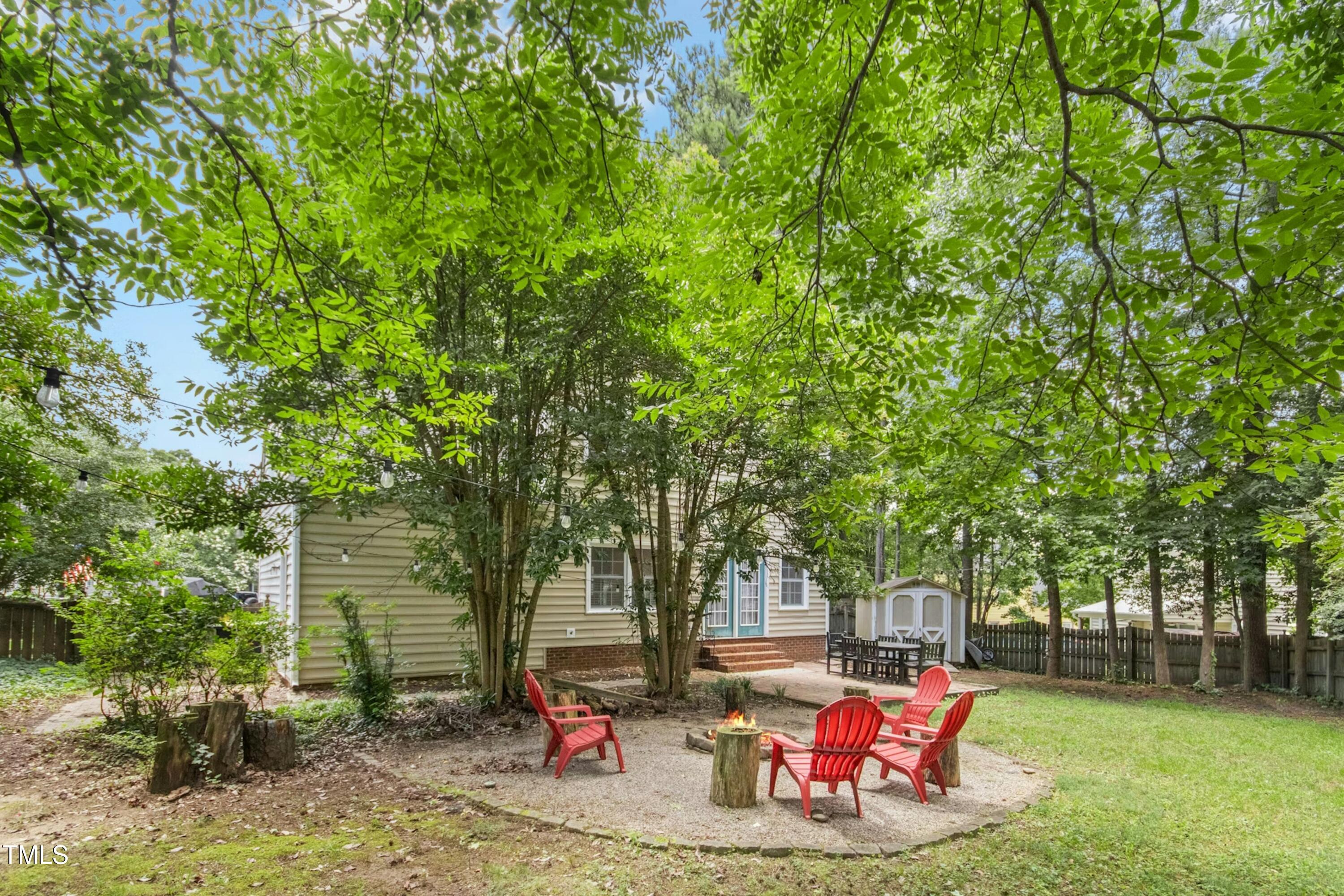 1106 Woodbriar Street