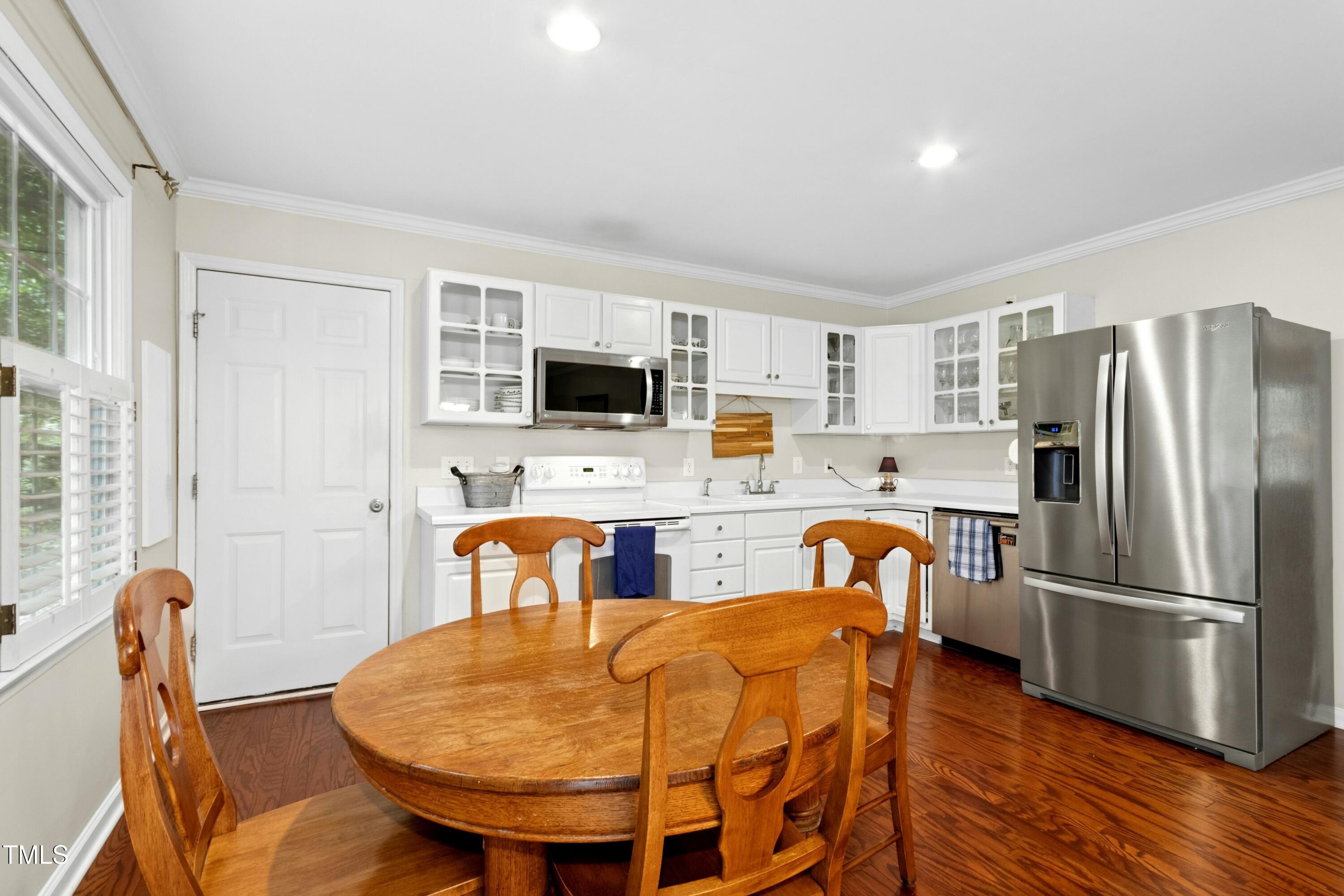 1106 Woodbriar Street
