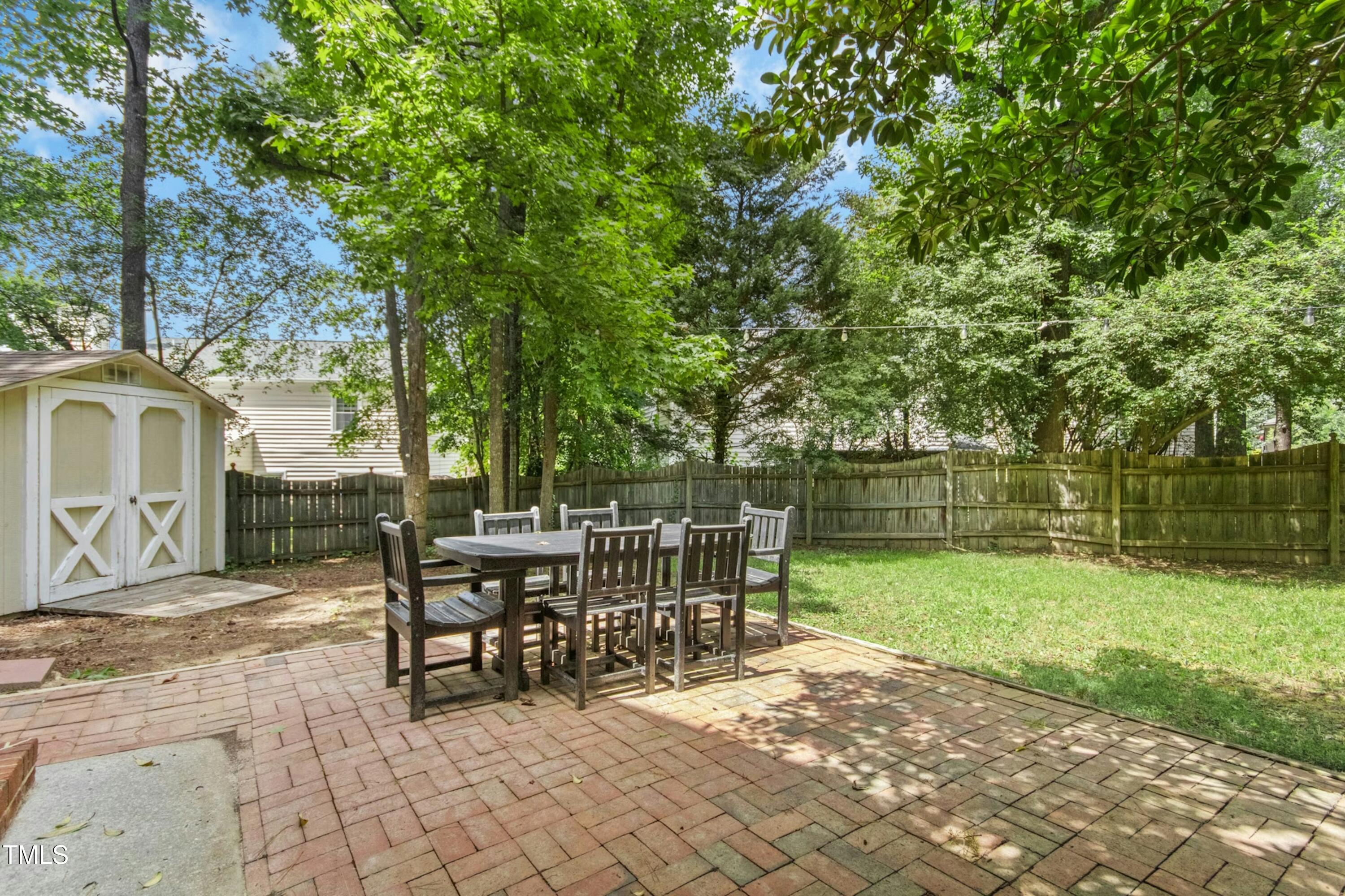 1106 Woodbriar Street