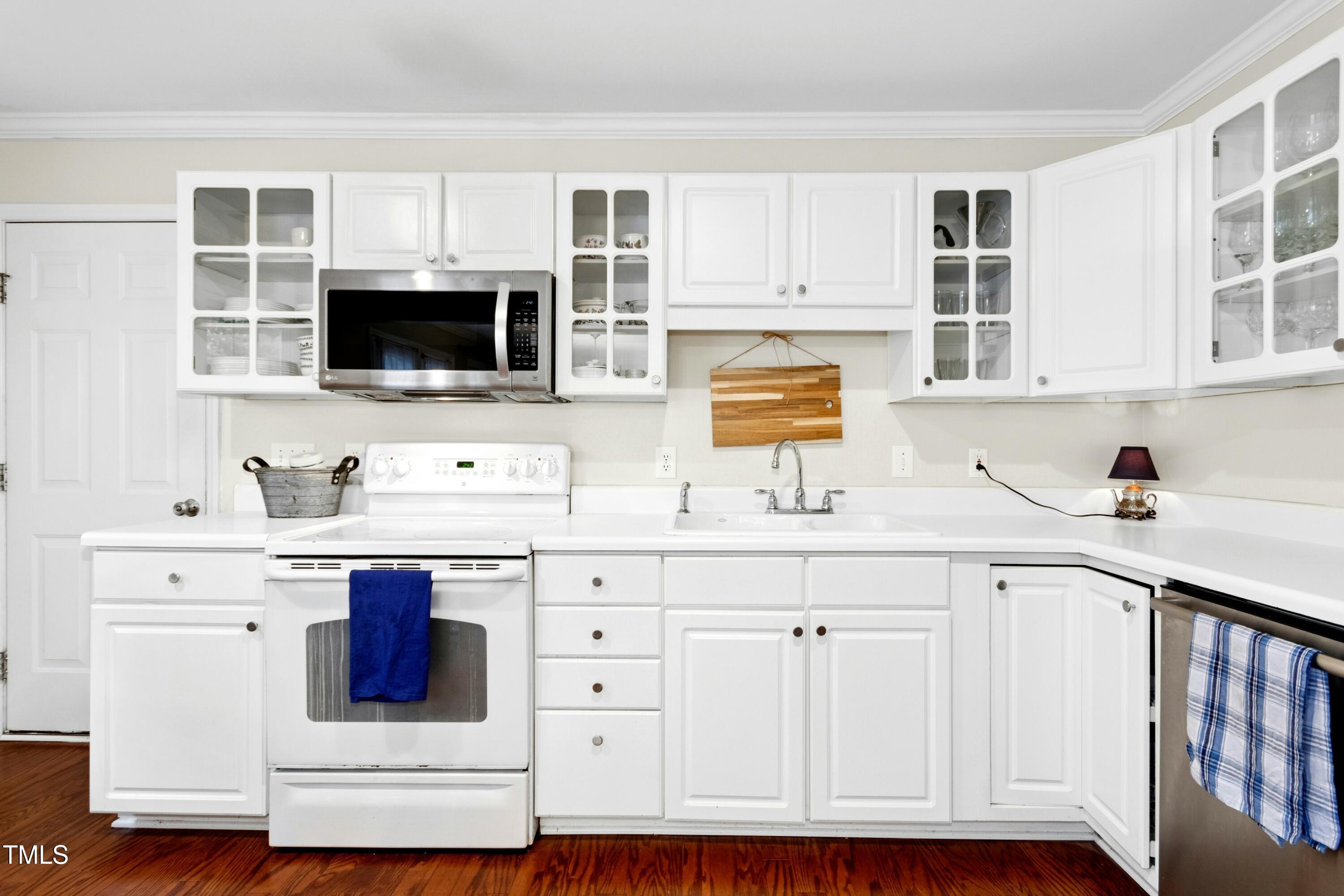 1106 Woodbriar Street