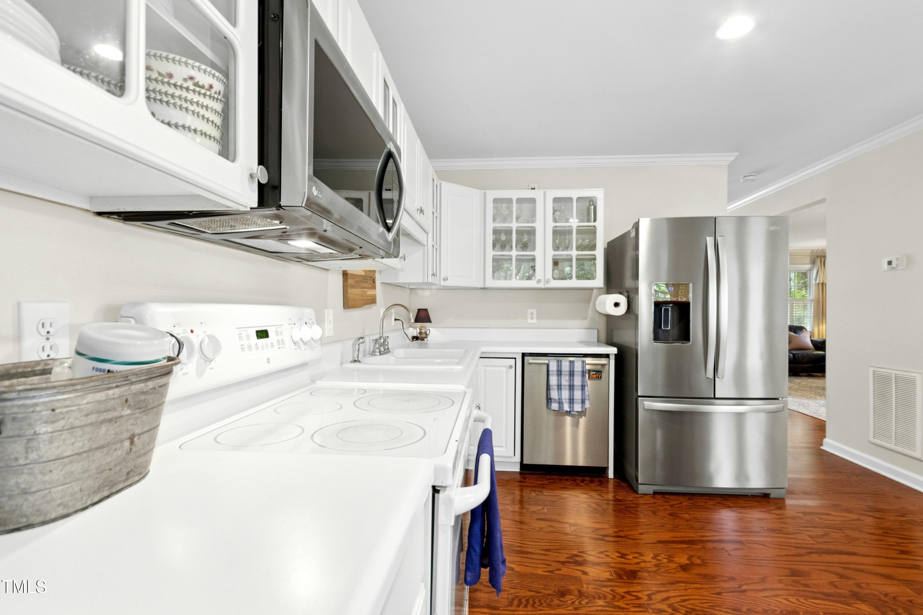 1106 Woodbriar Street