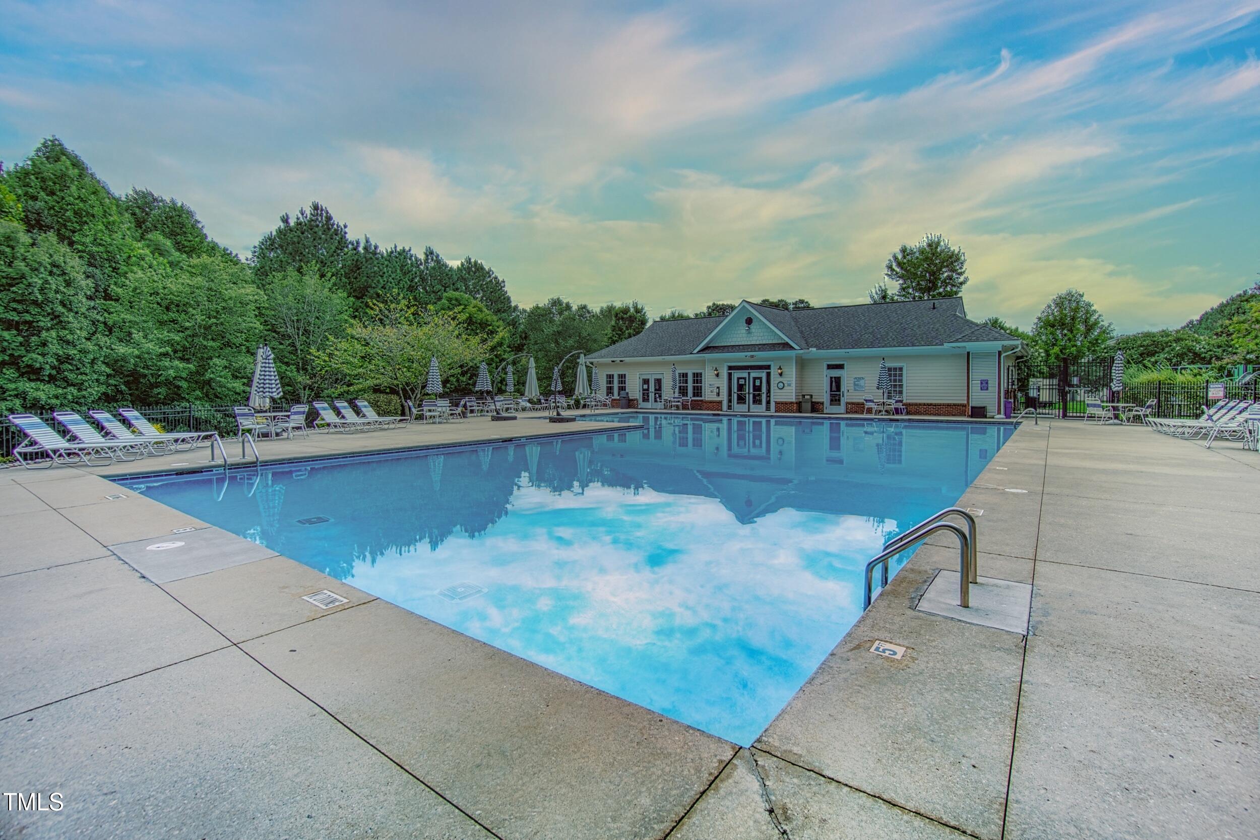 720 Stackhurst Way