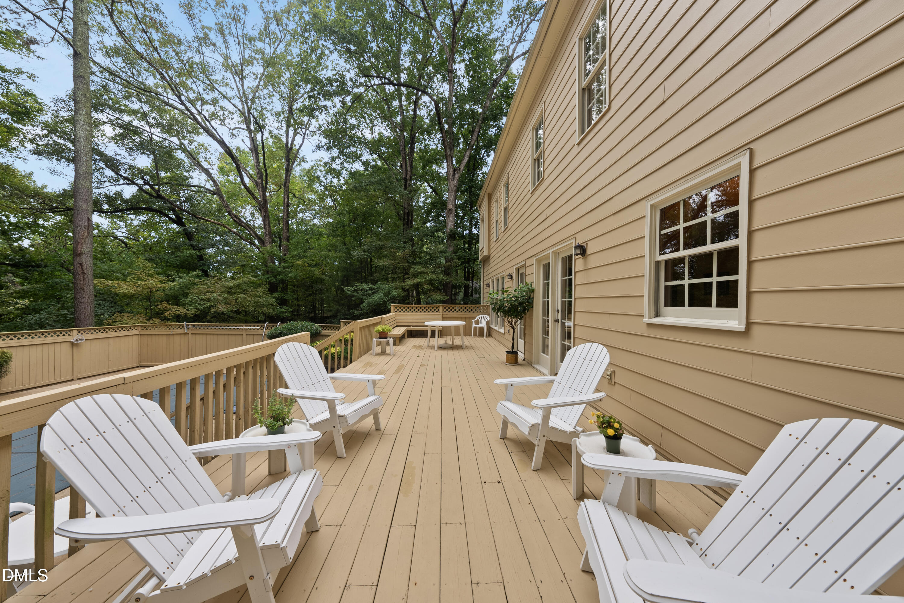 717 Misty Isle Place