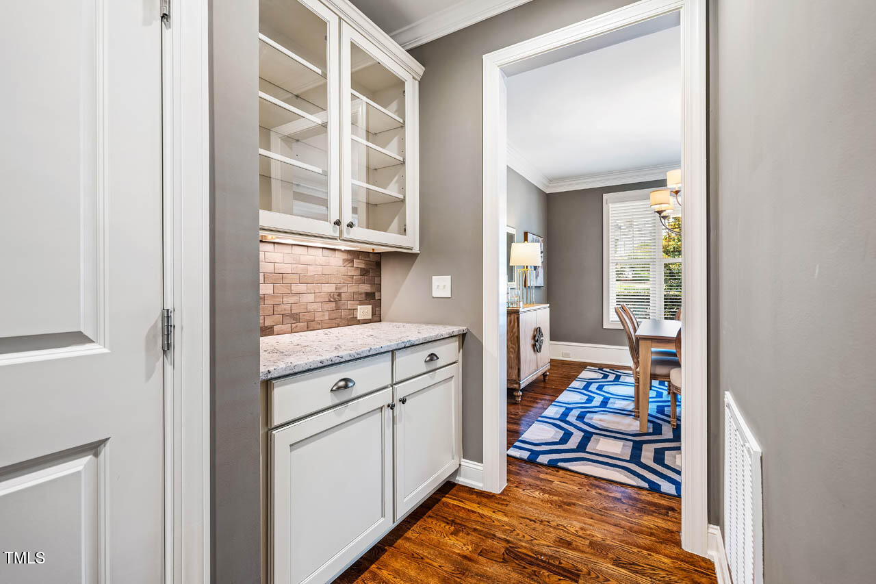 610 Bennett Mountain