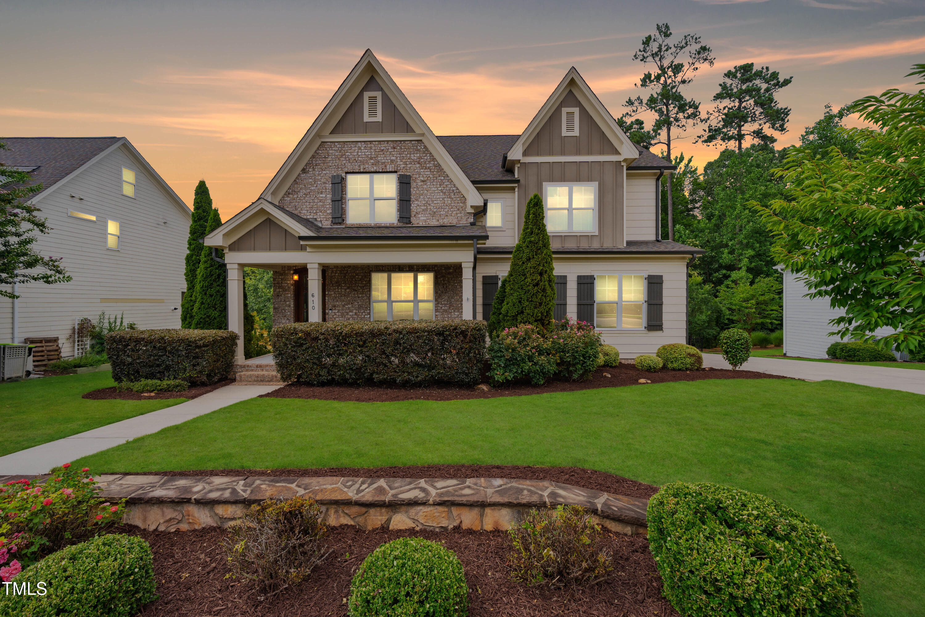 610 Bennett Mountain