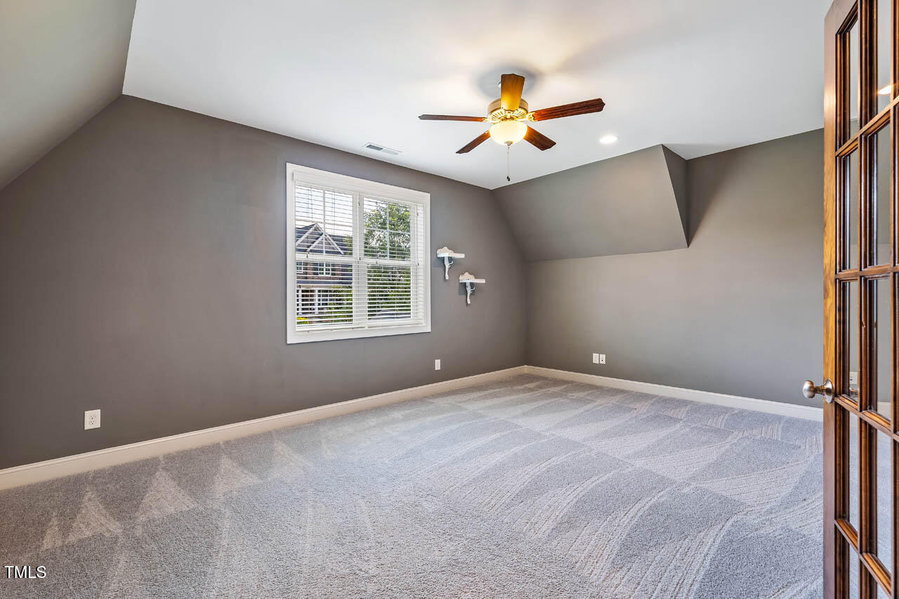 610 Bennett Mountain