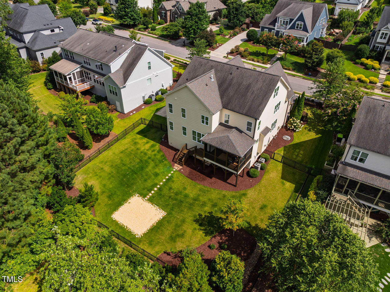 610 Bennett Mountain