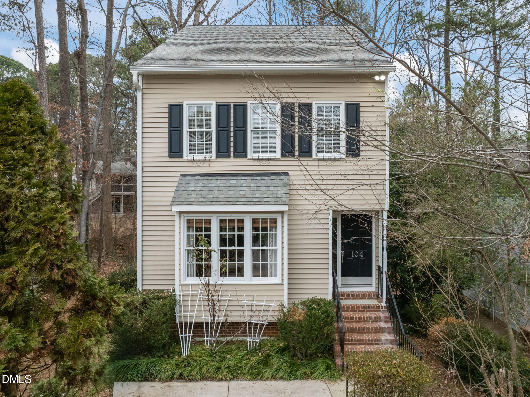 104 Tapestry Terrace