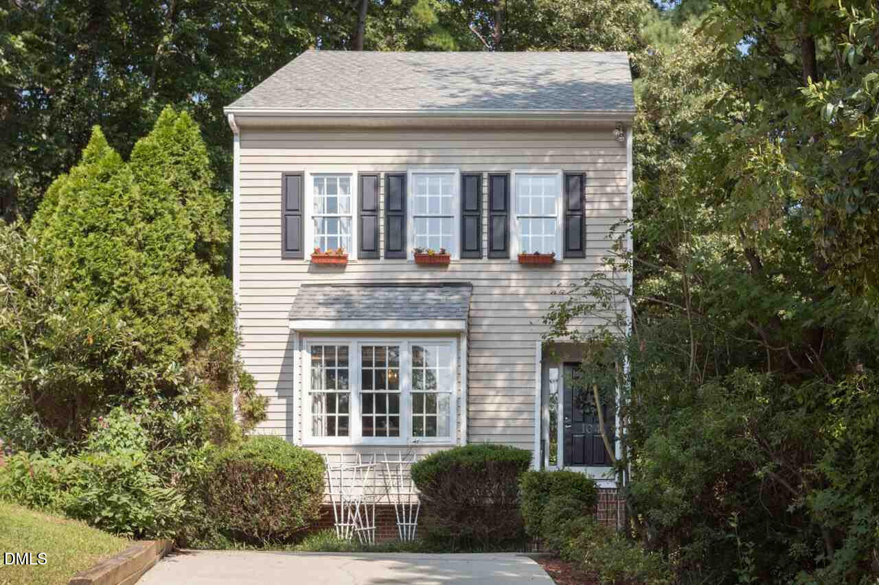 104 Tapestry Terrace