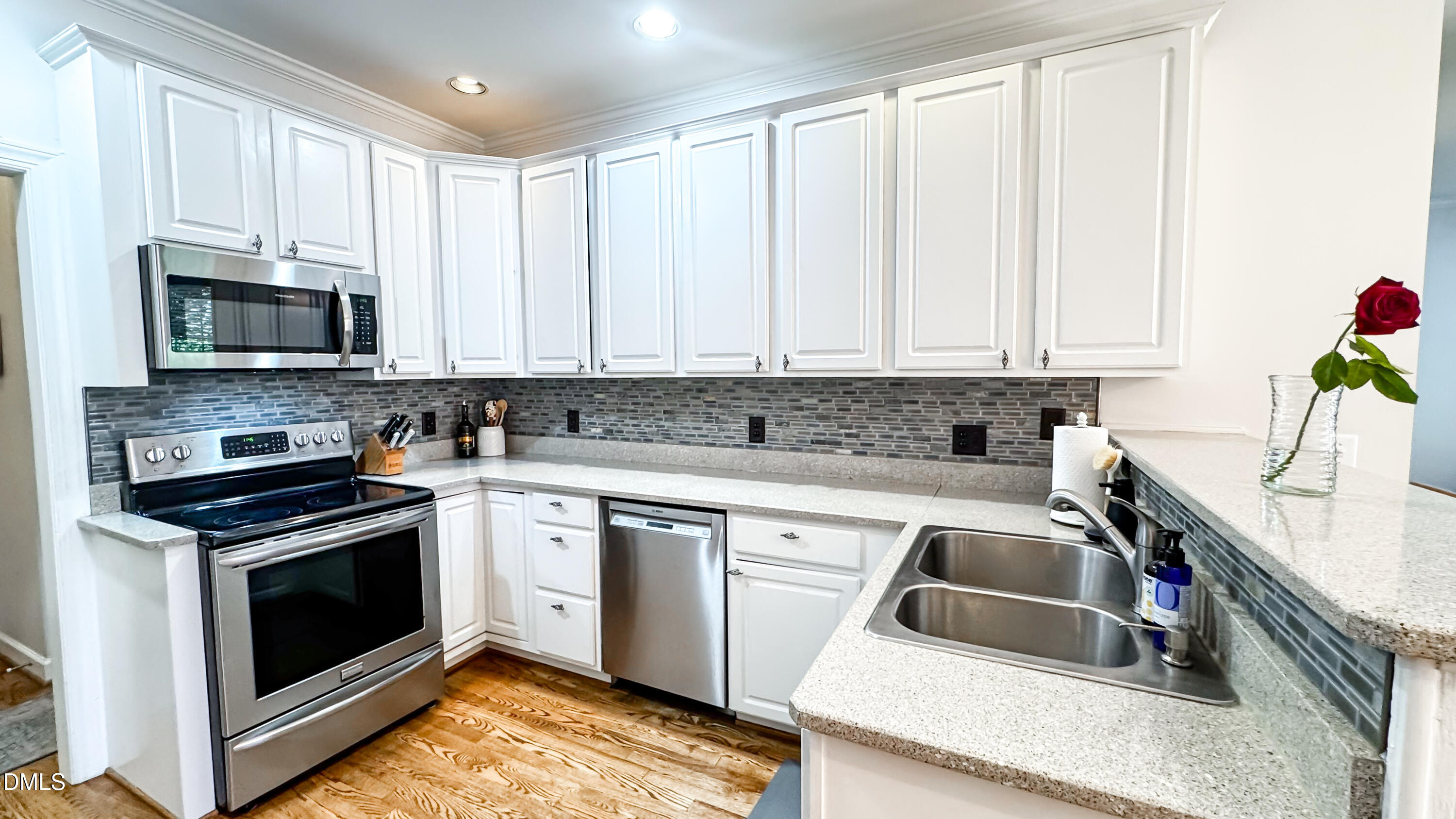 3120 Summer Oaks Drive