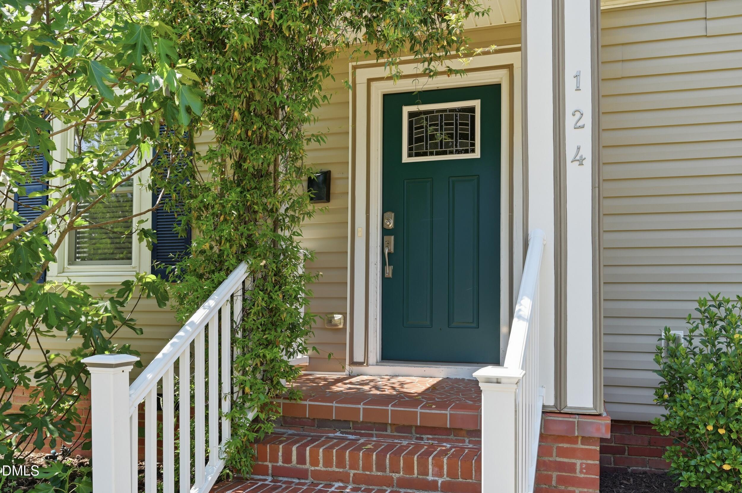 124 S Pettigrew Street