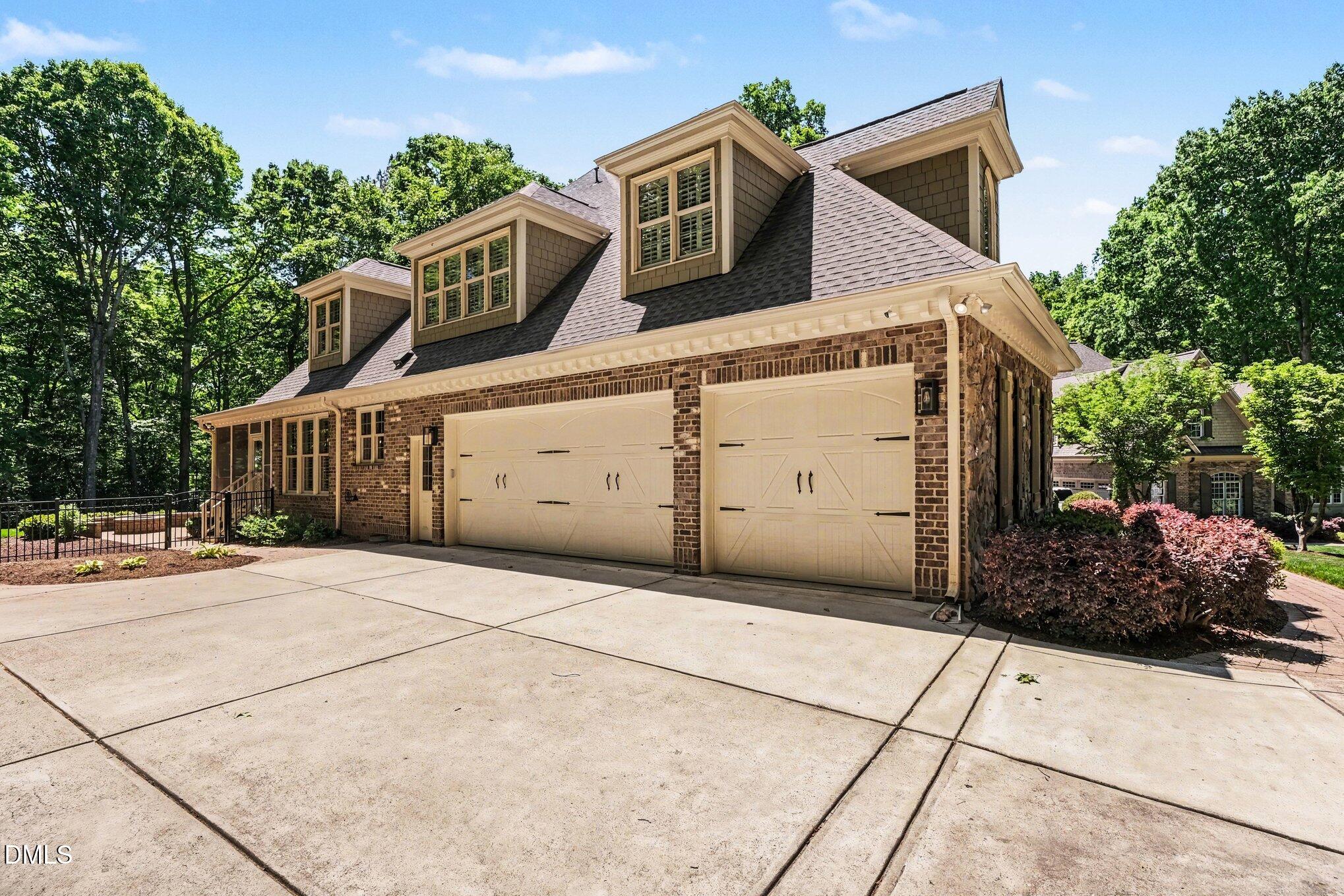 12204 The Gates Drive