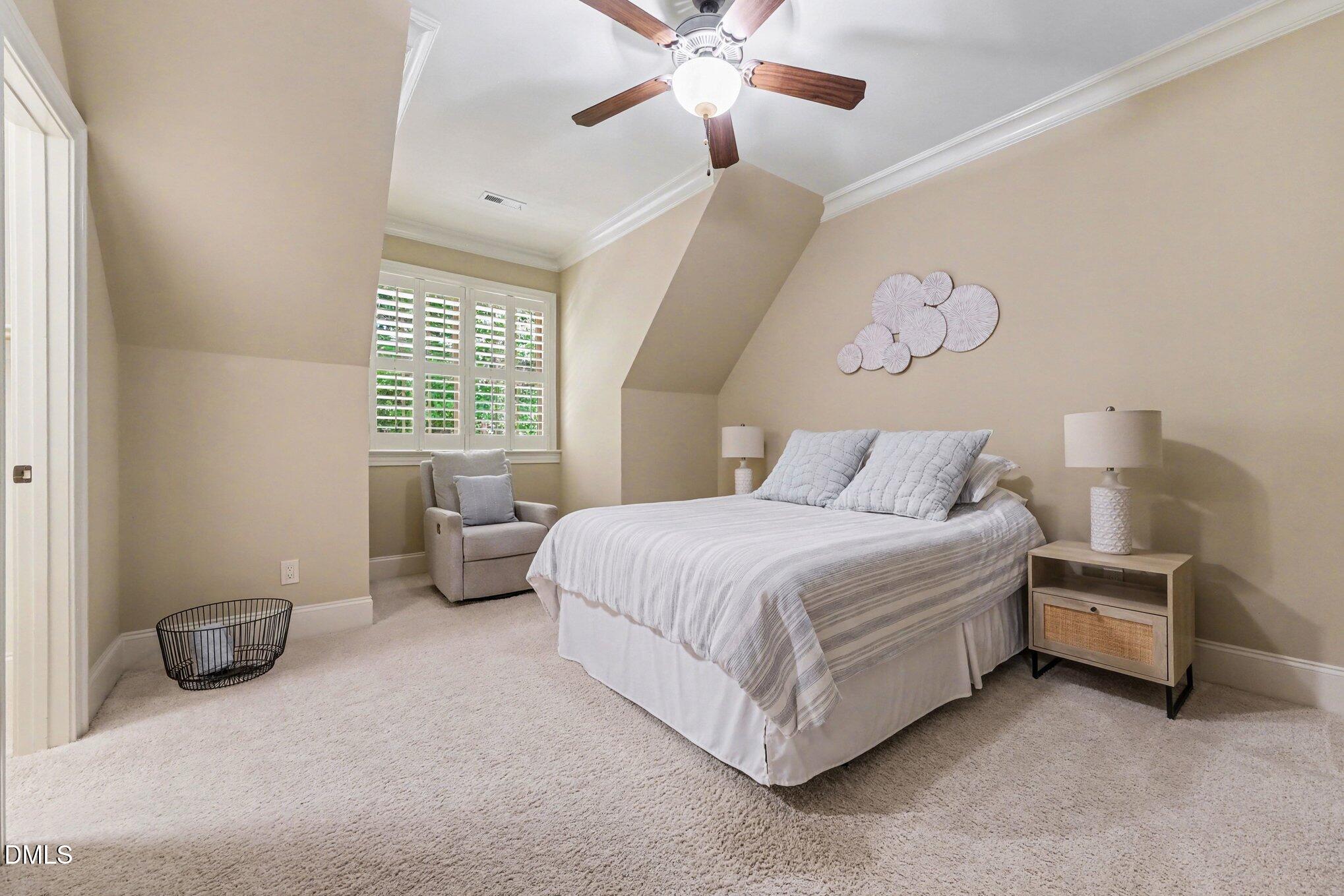 12204 The Gates Drive