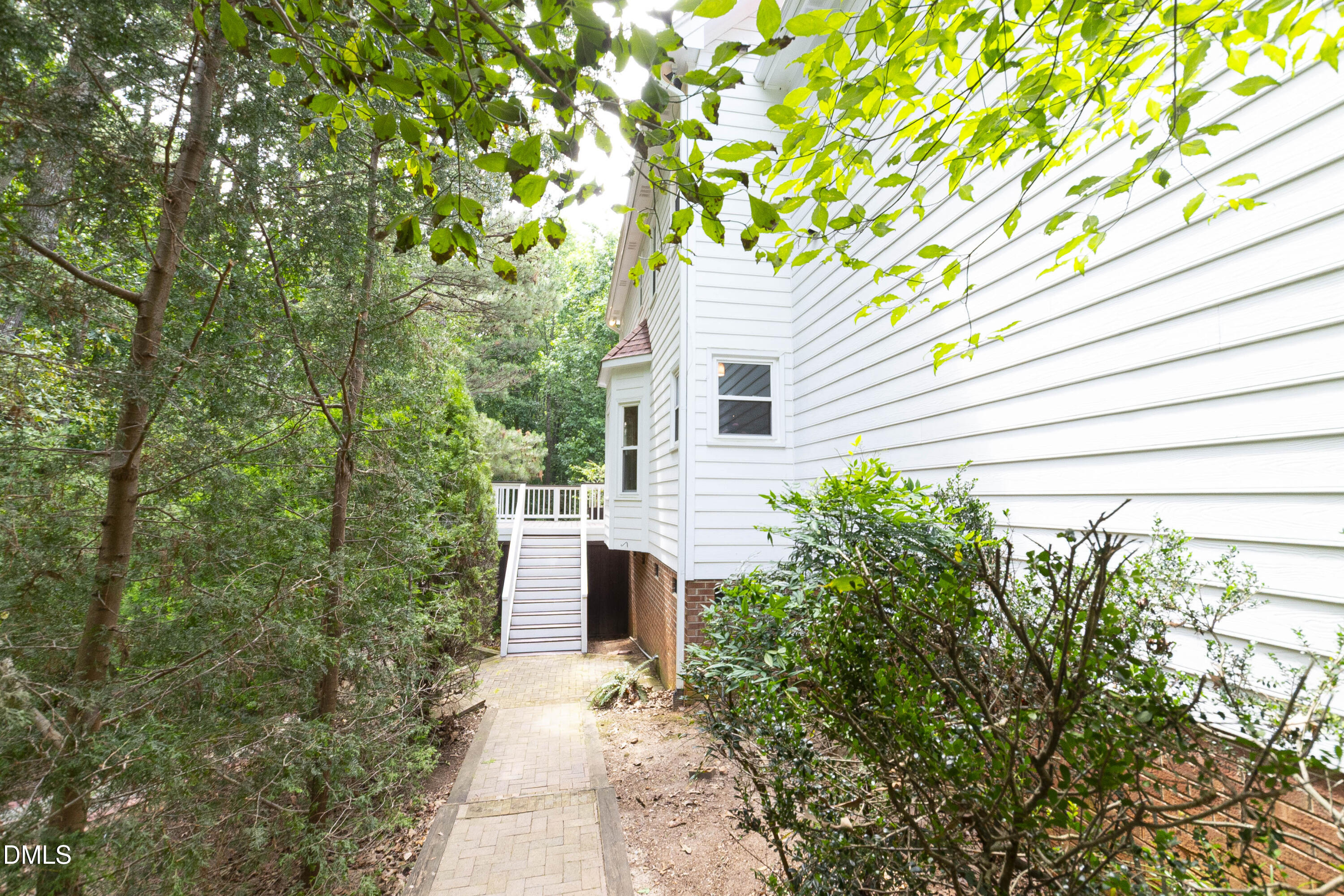 1000 S Knoll Court