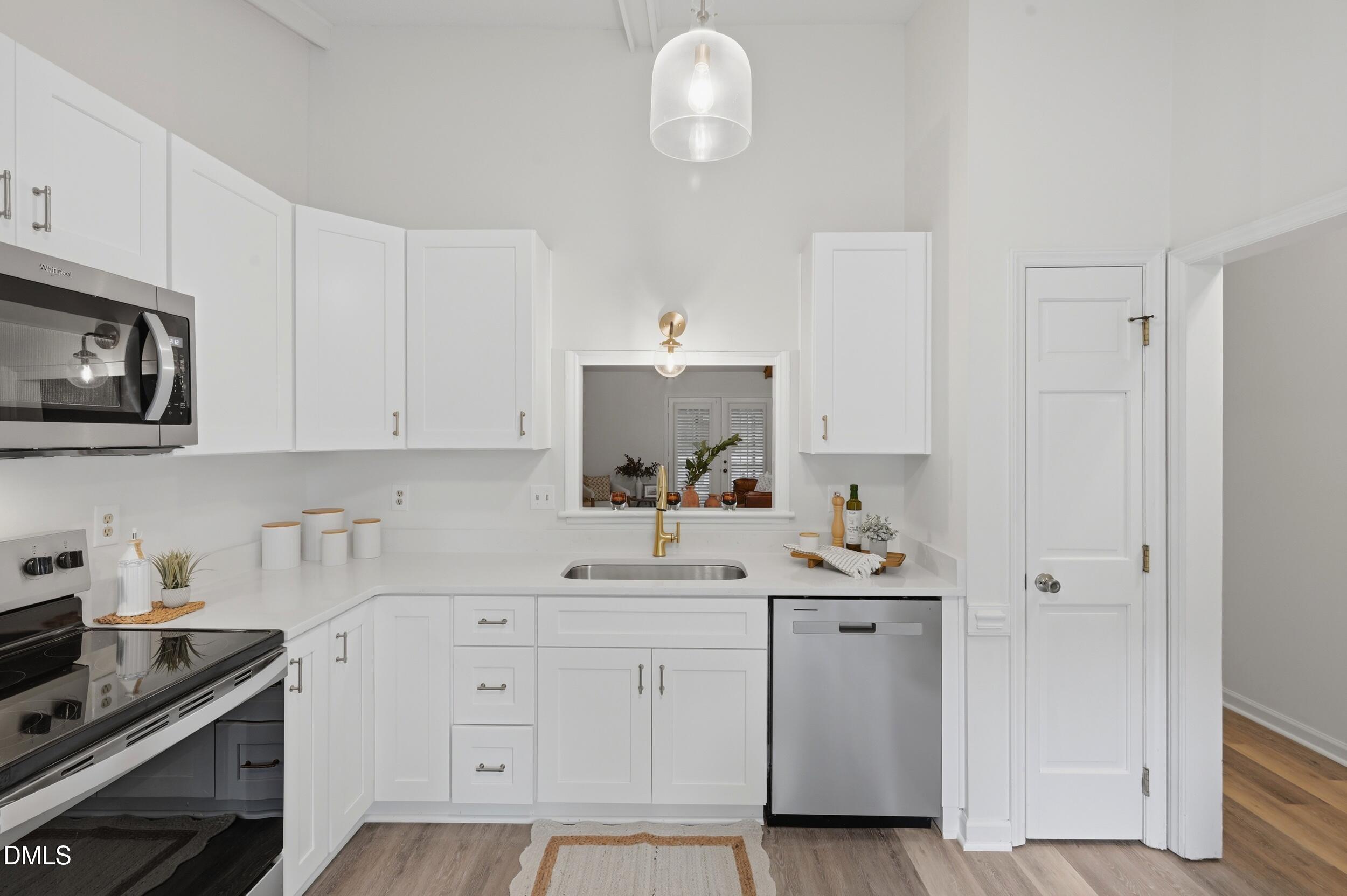 1413 Mapleside Court